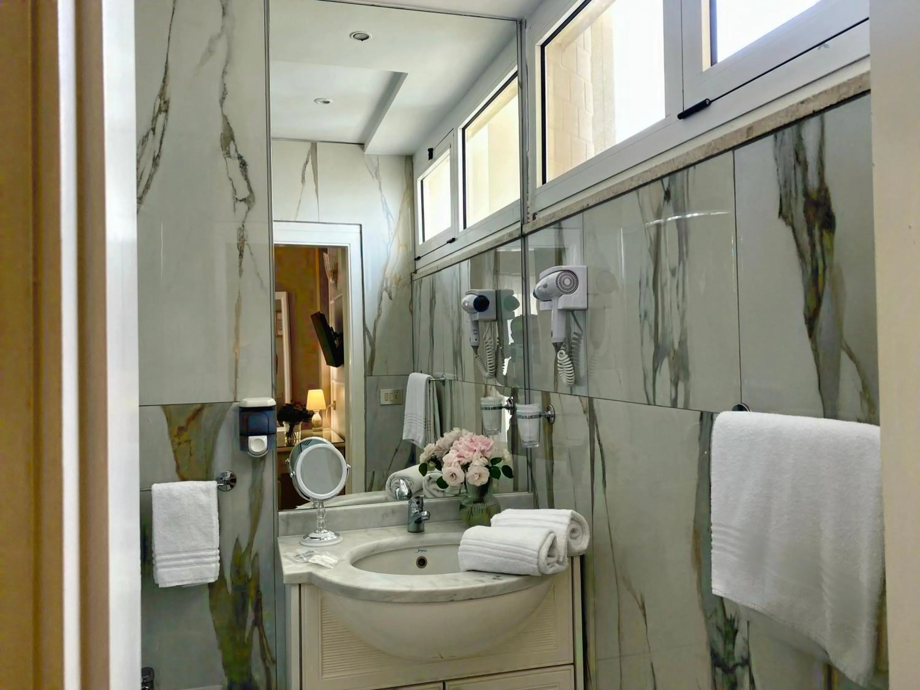 Hotel Admiral - on the beach