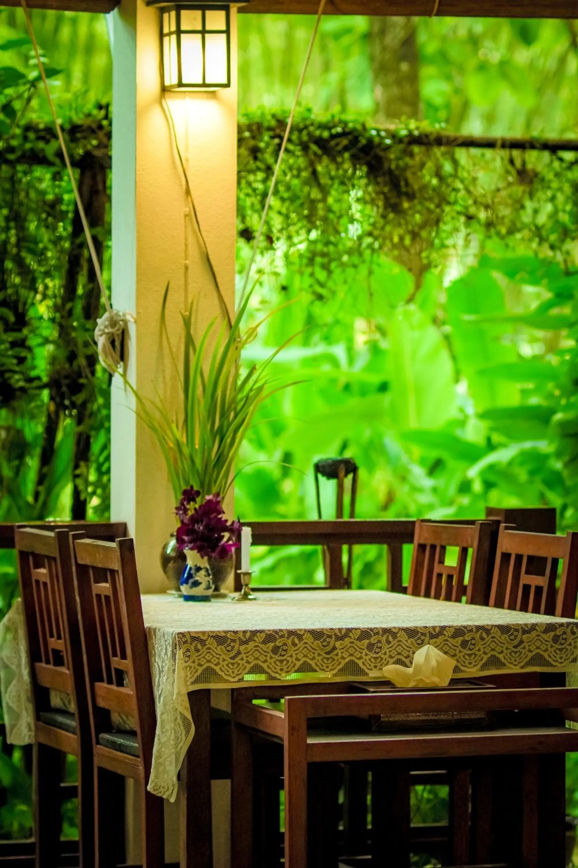 Restaurant/places to eat in Monoceros Resort