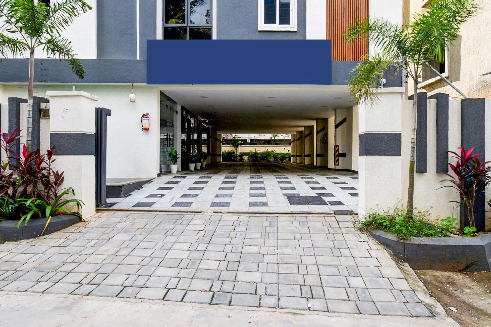 Facade/entrance in FabHotel Casa Grand