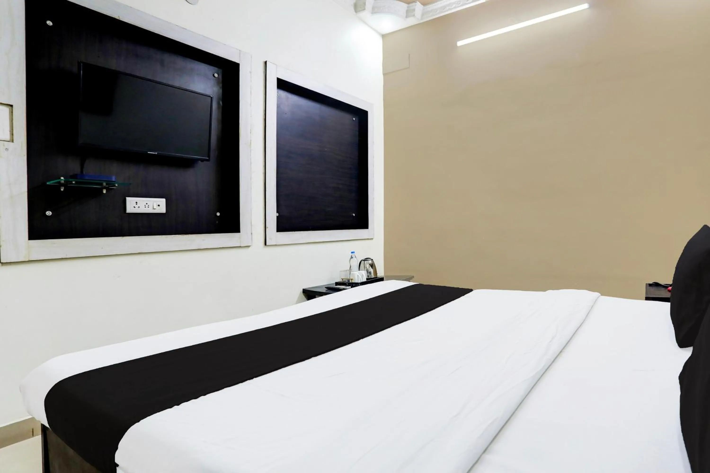 Bedroom, Bed in HOTEL O ORVIN INN