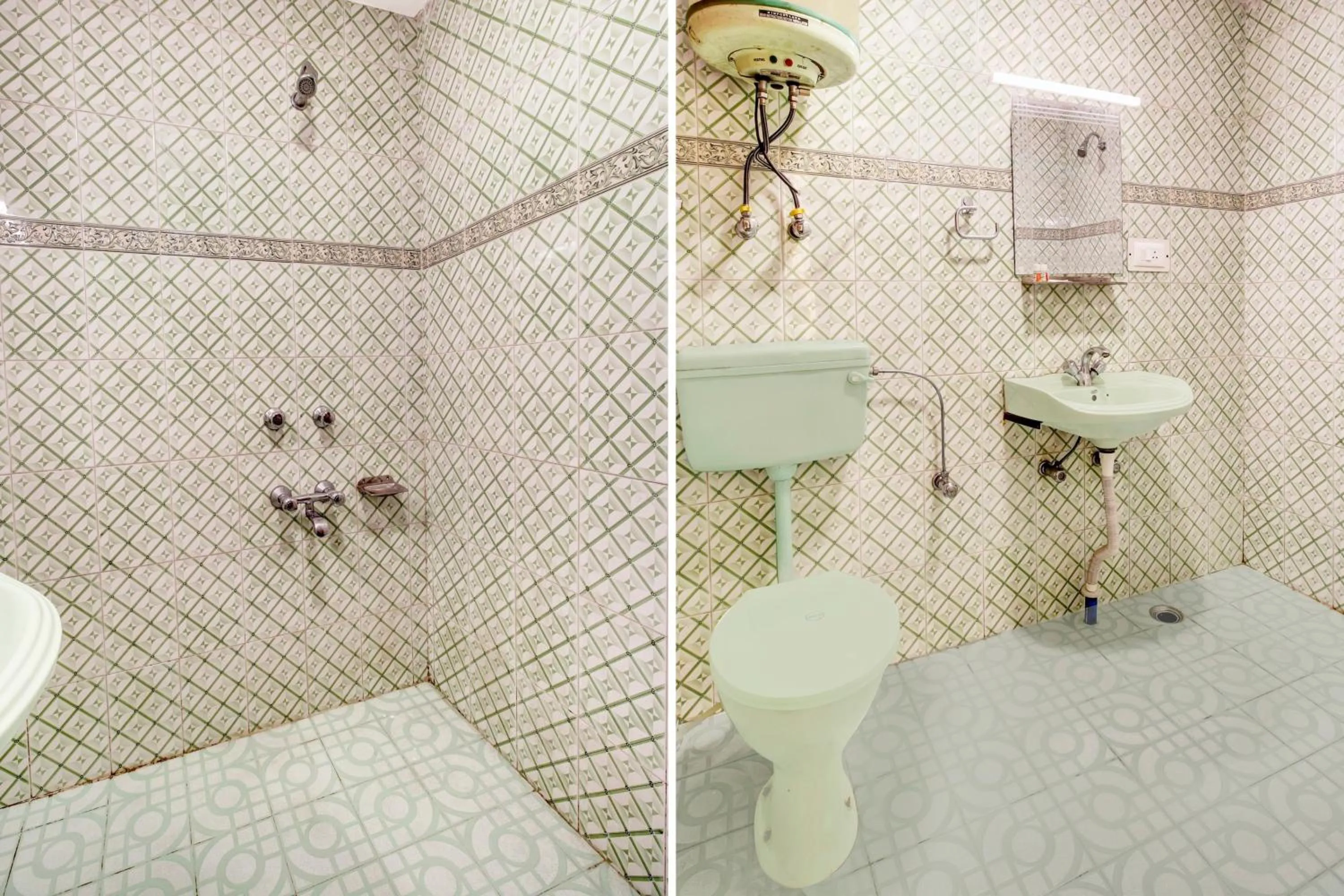 Bathroom in Super Townhouse Rajbagh Formerly Hotel Modern