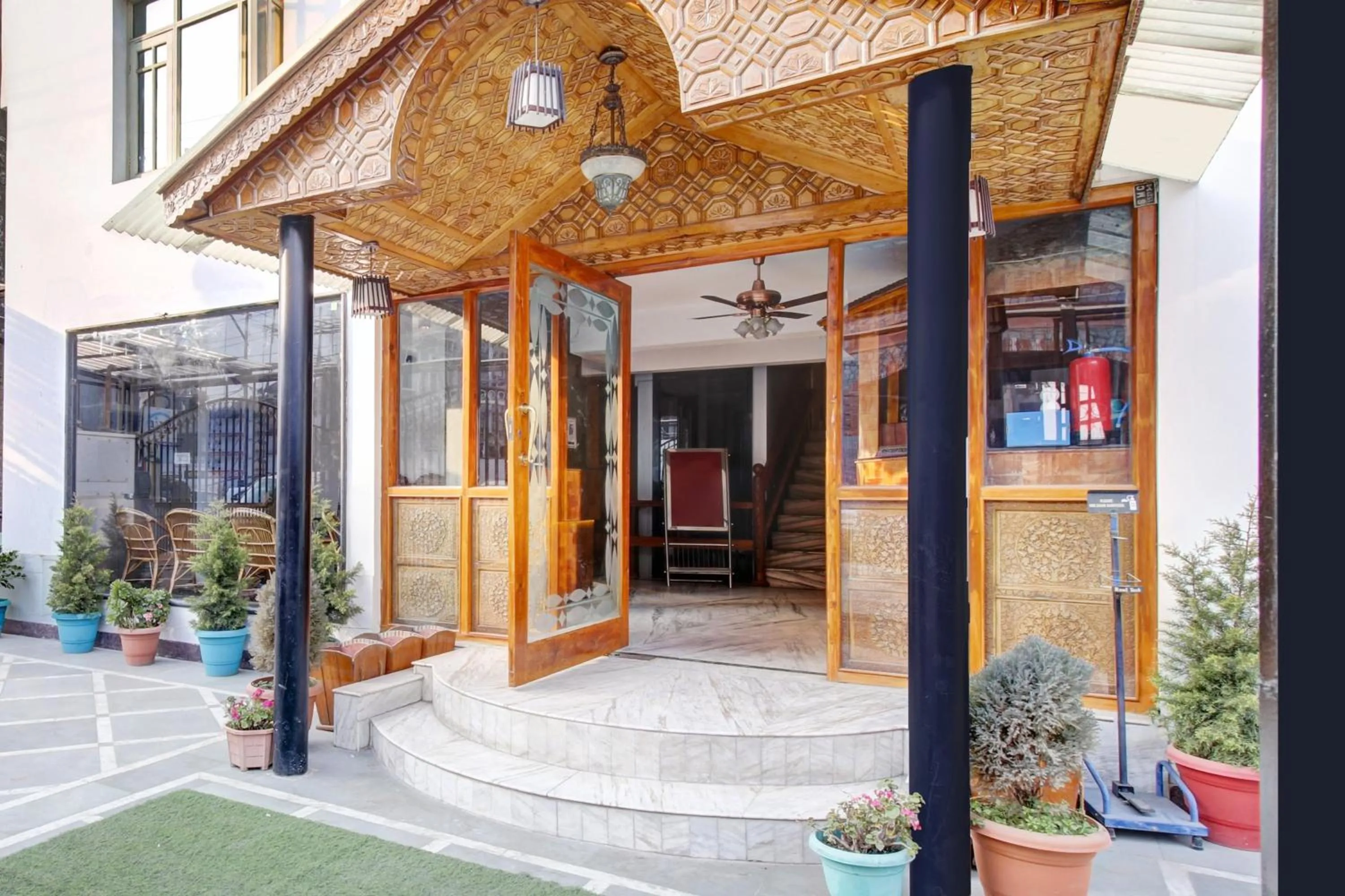 Facade/entrance in Super Townhouse Rajbagh Formerly Hotel Modern