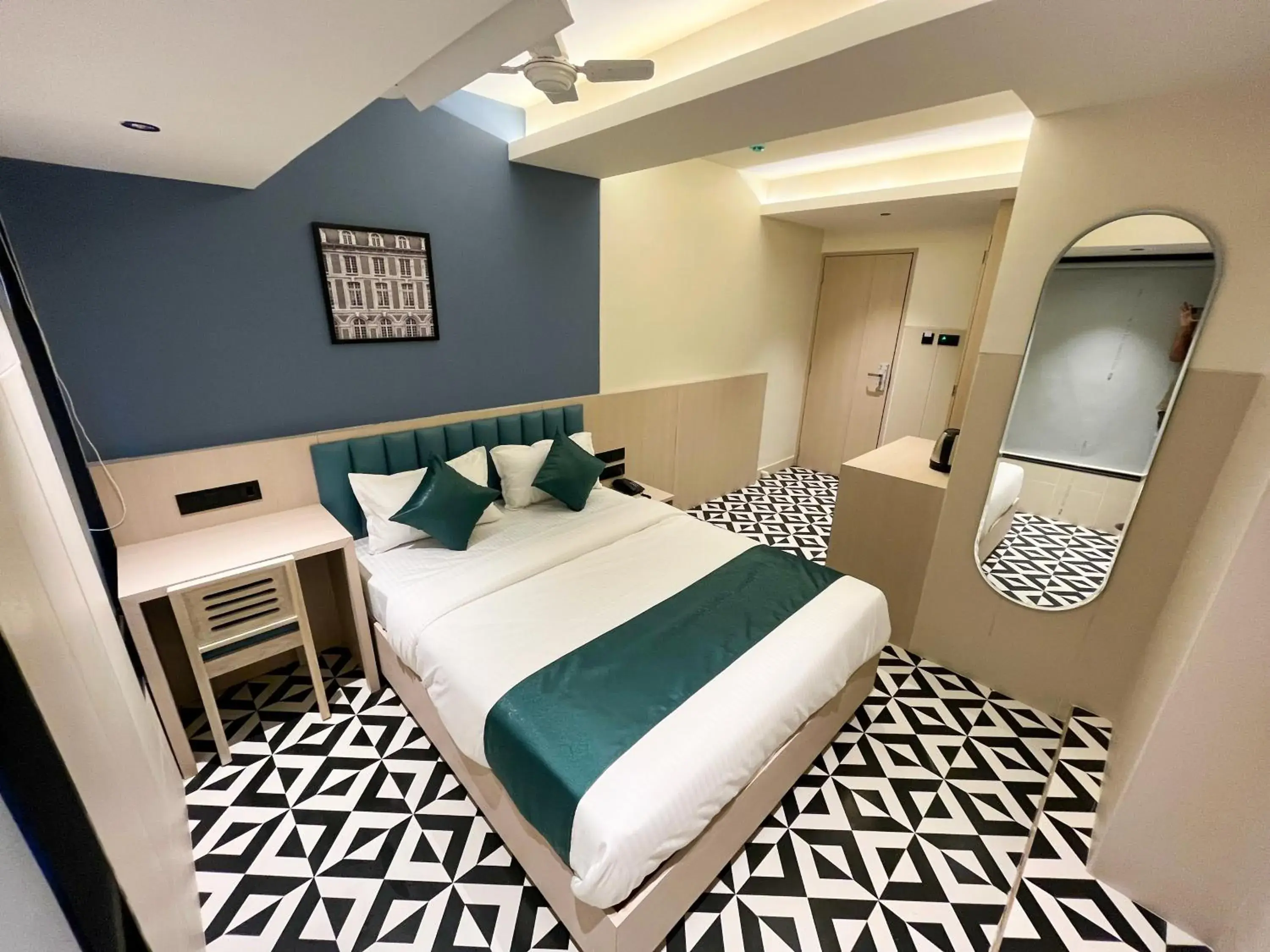 Photo of the whole room, Bed in Bandra Stays Photo of the whole room, Bed in Bandra Stays