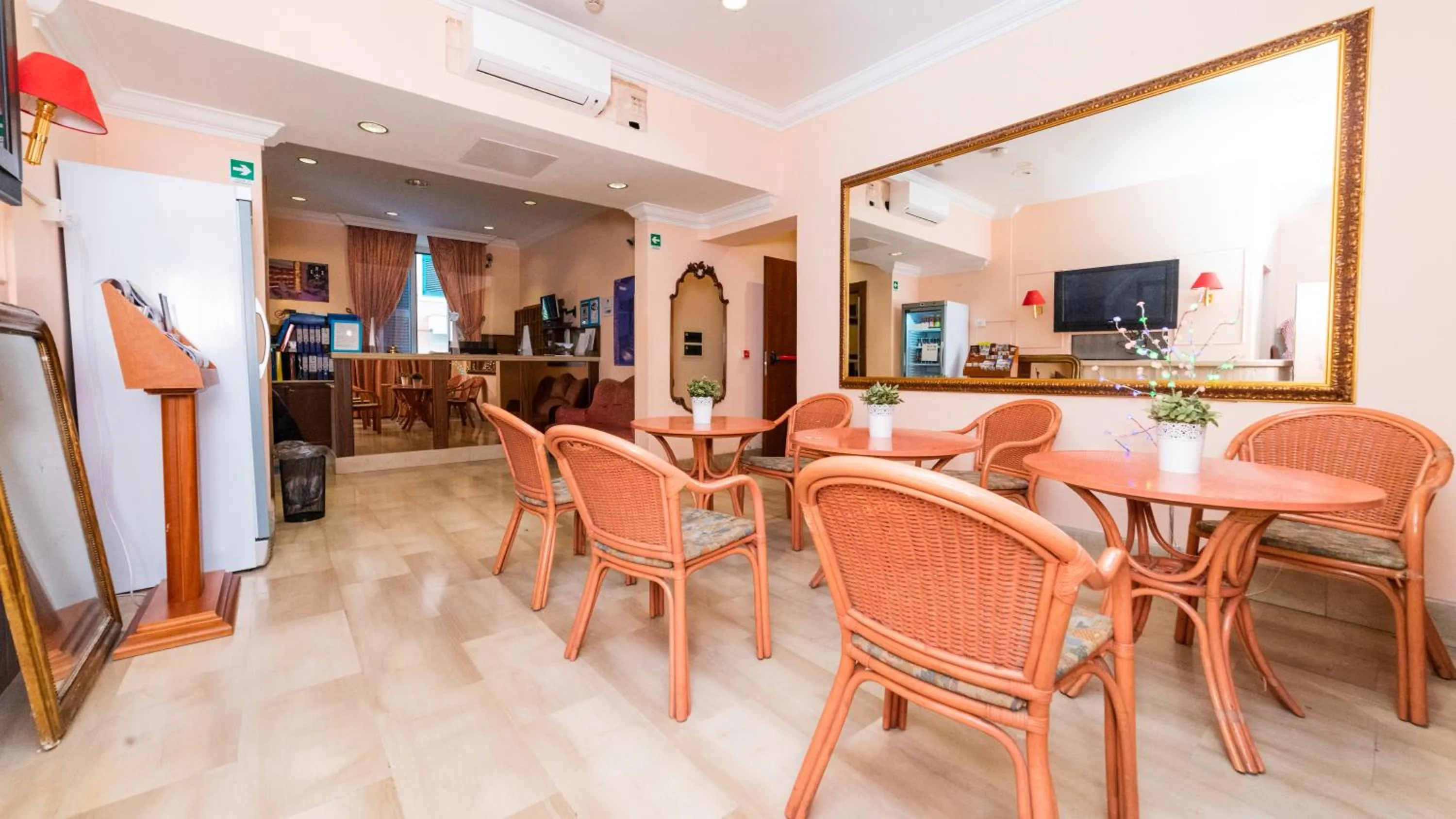 Living room in Hotel Center 3