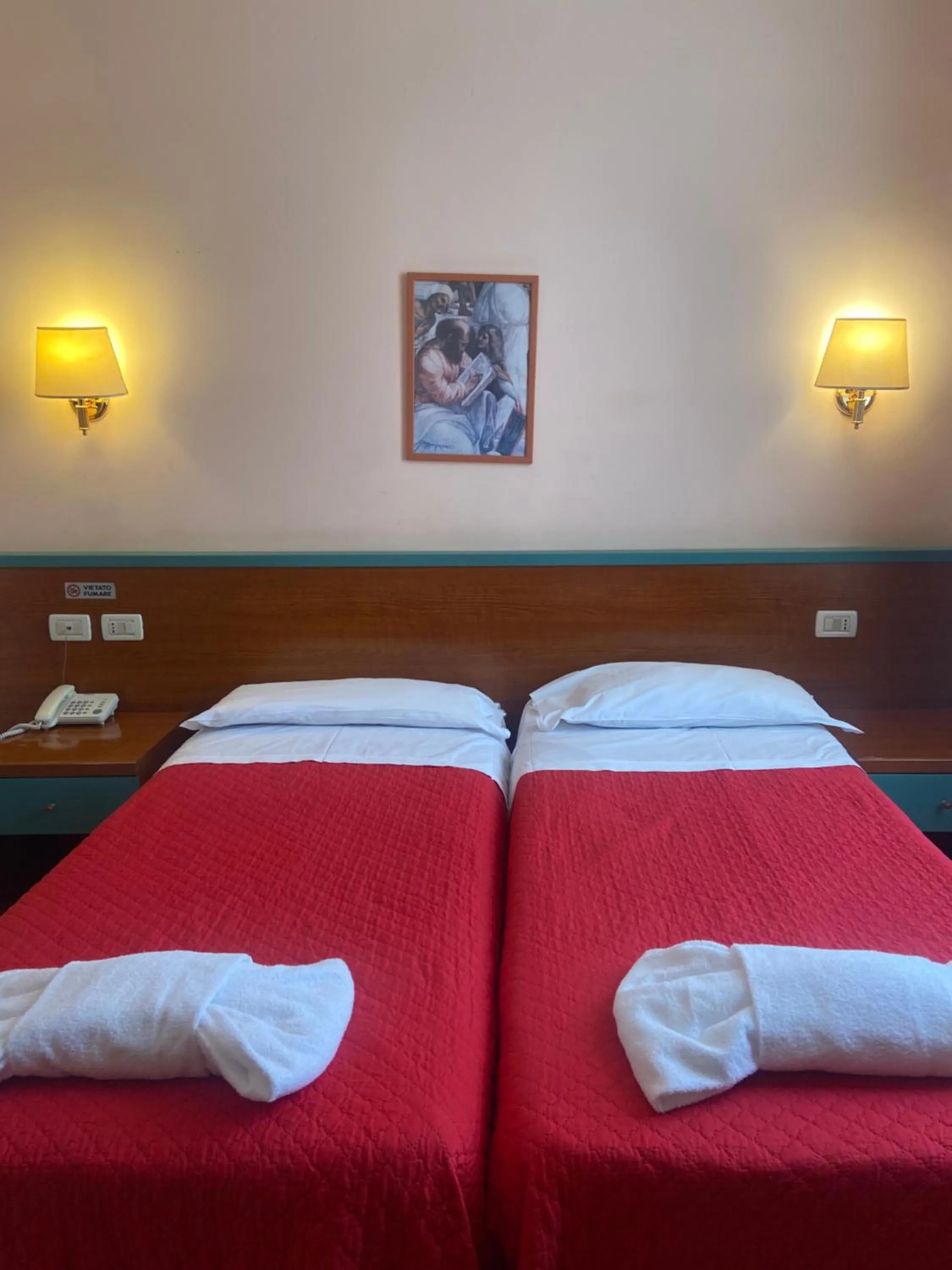 Bed in Hotel Center 3