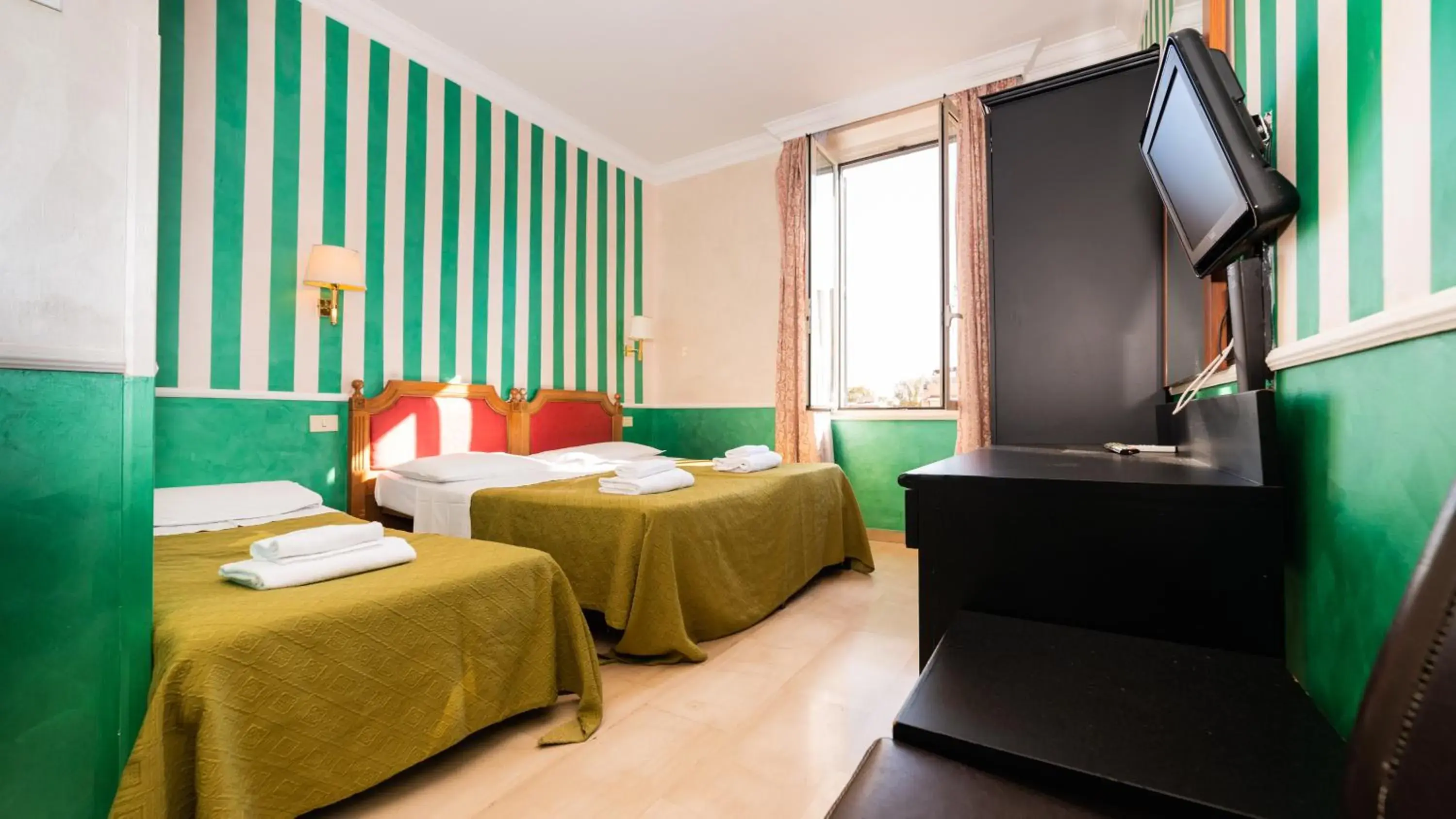 Bedroom, Bed in Hotel Center 3 Bedroom, Bed in Hotel Center 3