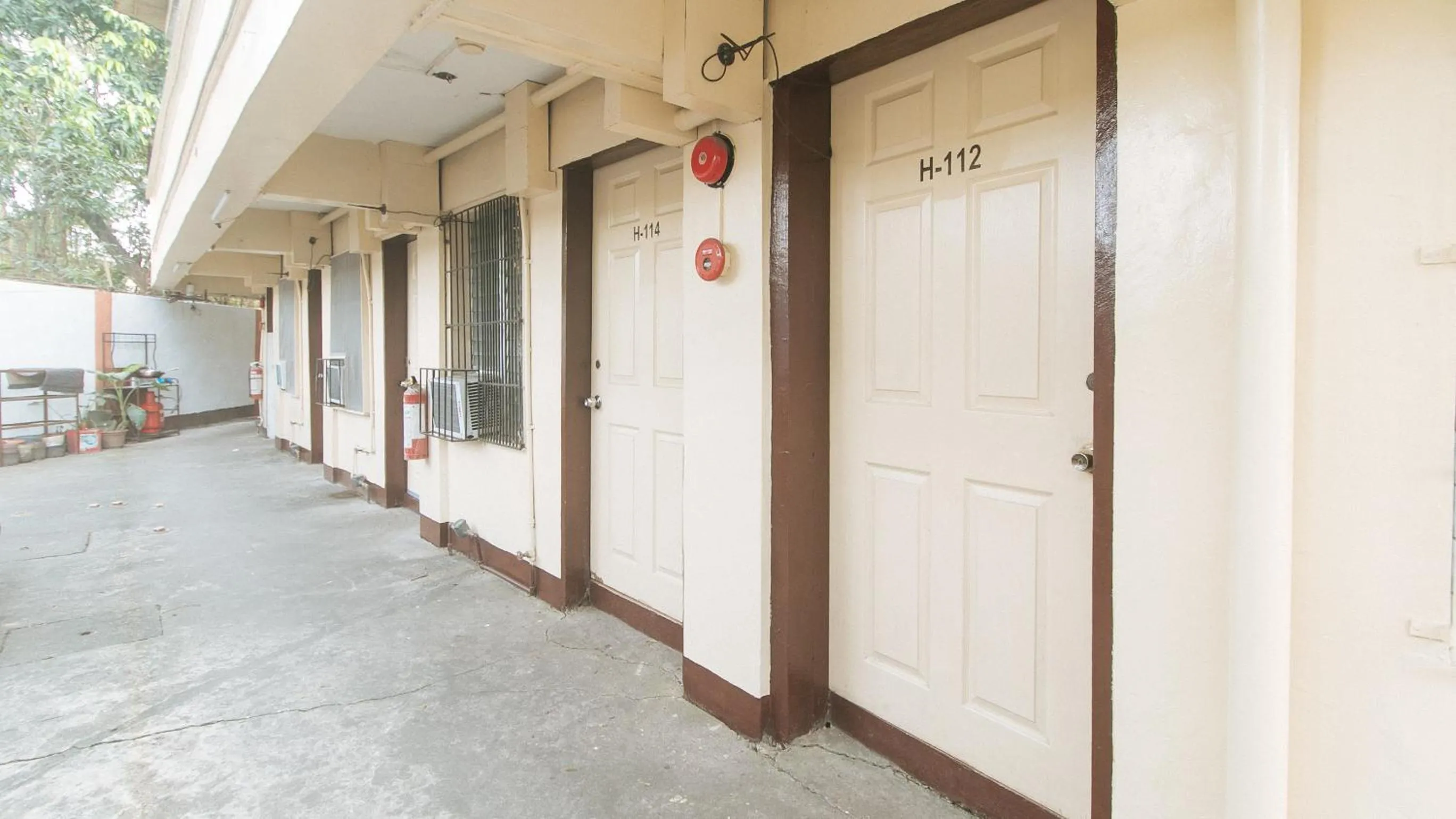 Facade/entrance in RedDoorz at City Stay Inns Marilao