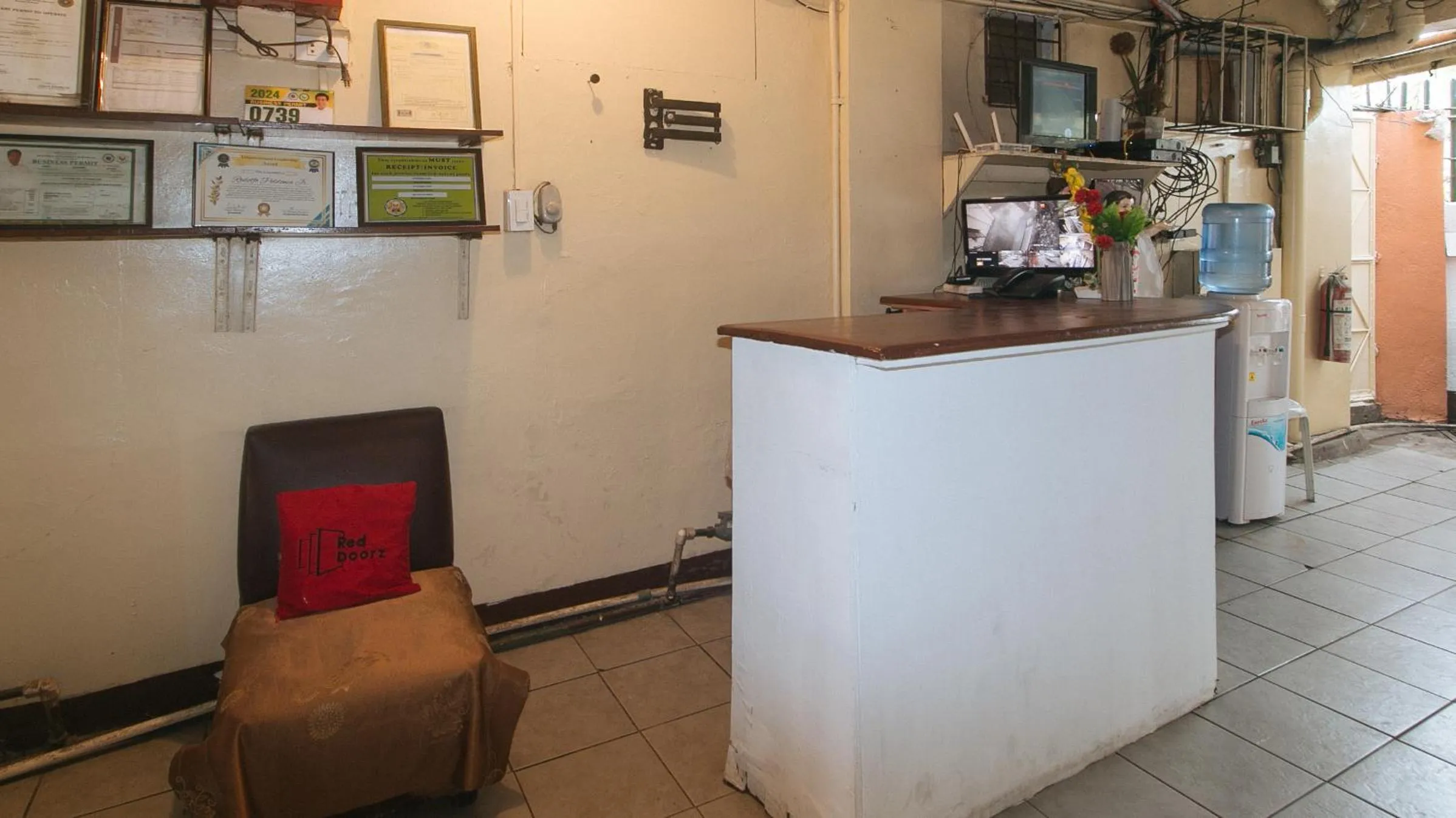 Lobby or reception in RedDoorz at City Stay Inns Marilao