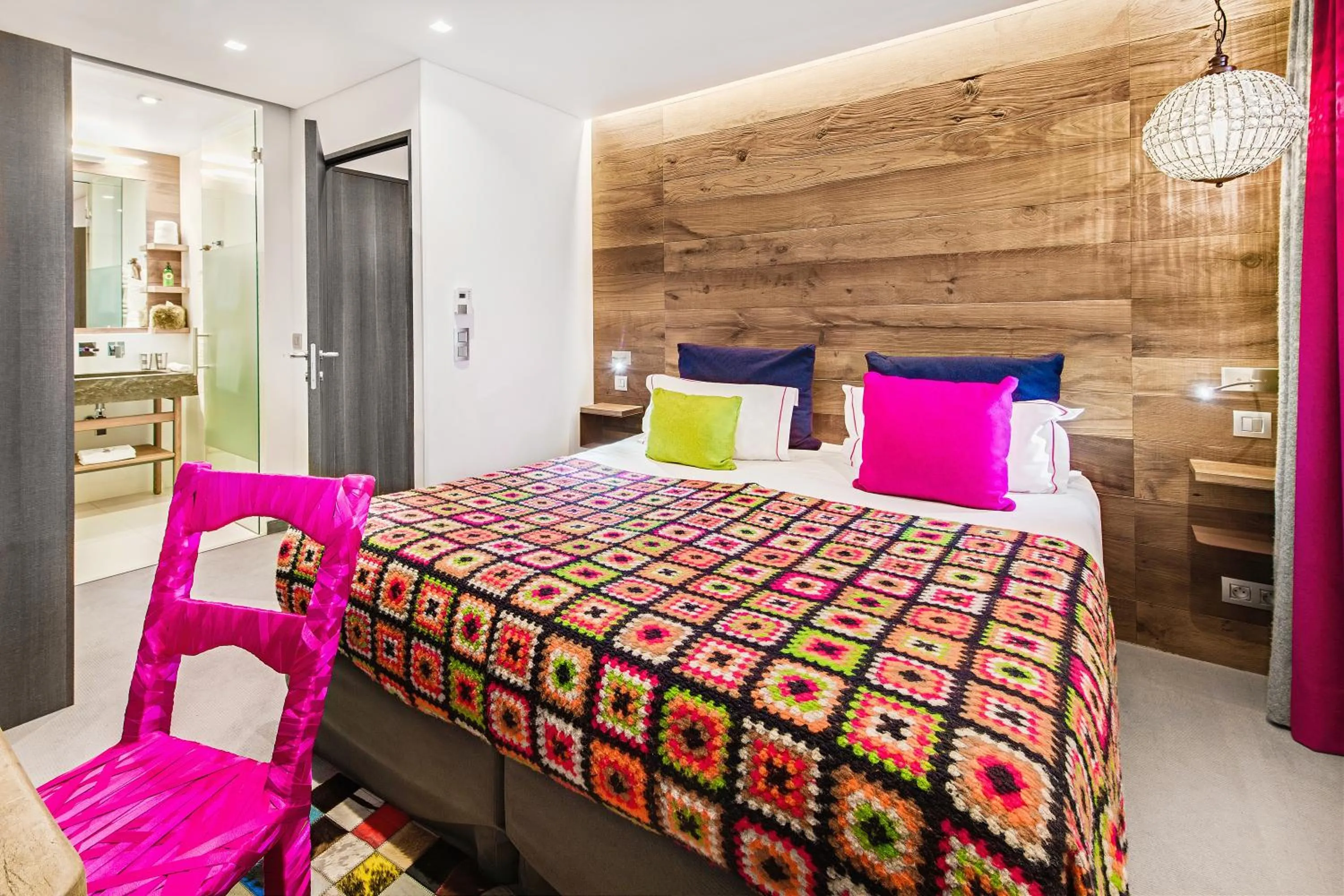 Bed in Hotel Pashmina Le Refuge