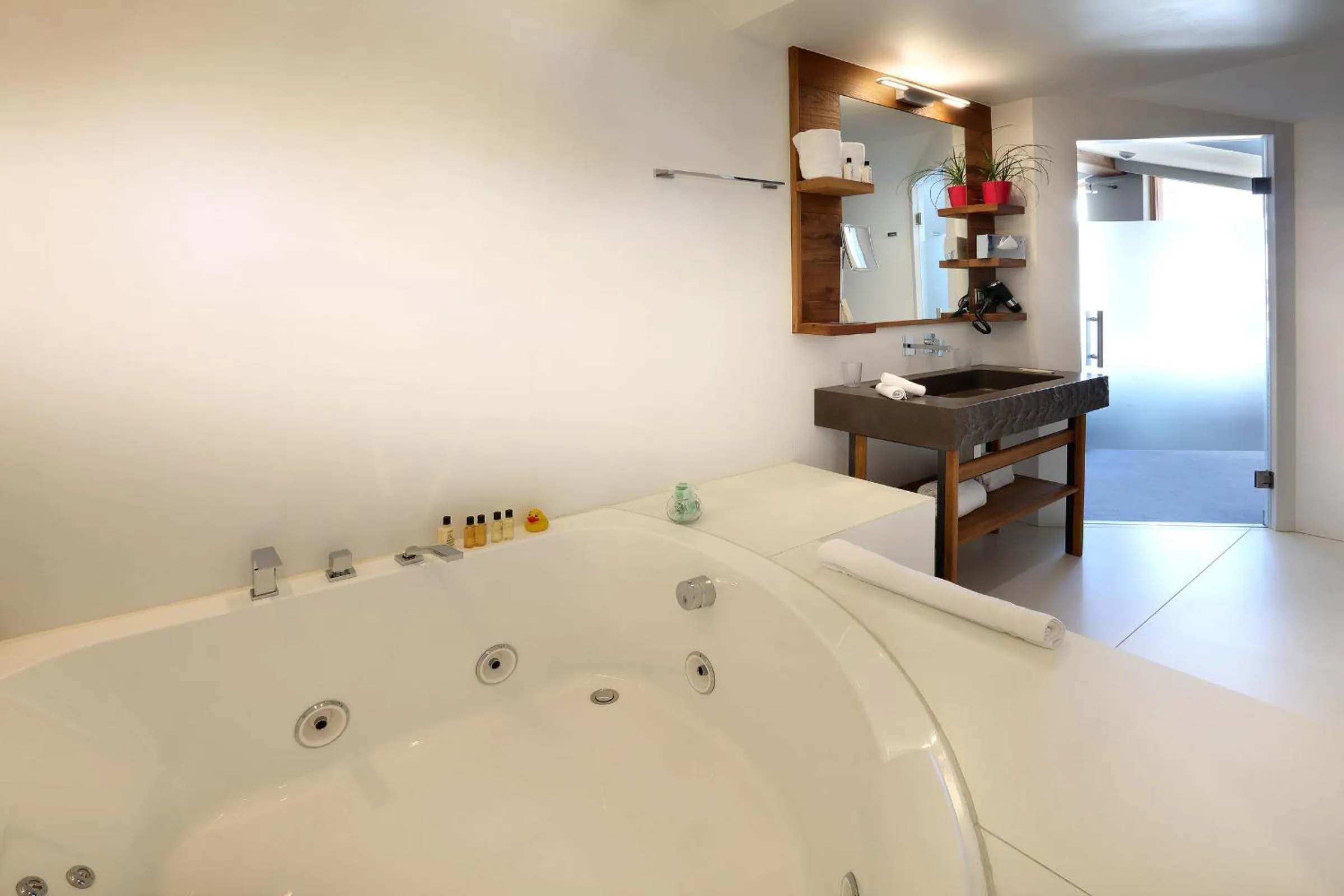 Bathroom in Hotel Pashmina Le Refuge