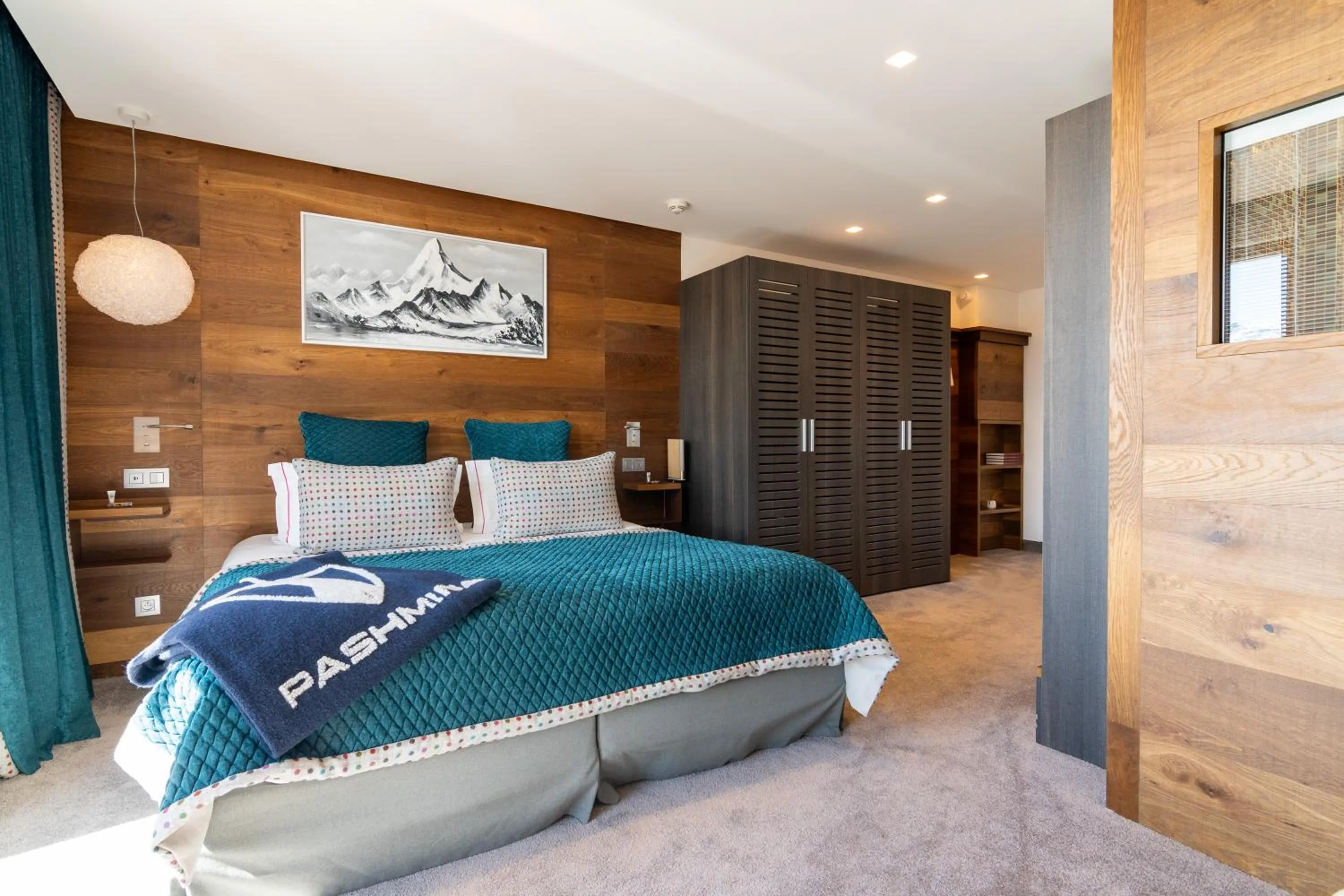 Bed in Hotel Pashmina Le Refuge