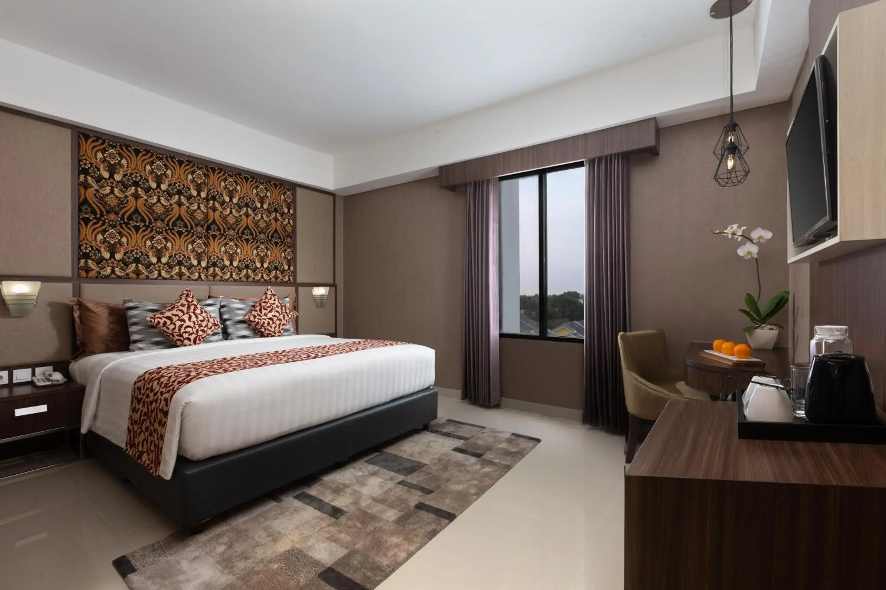 Superior Double Room in The Alana Hotel & Conference Center Malioboro Yogyakarta by ASTON Superior Double Room in The Alana Hotel & Conference Center Malioboro Yogyakarta by ASTON