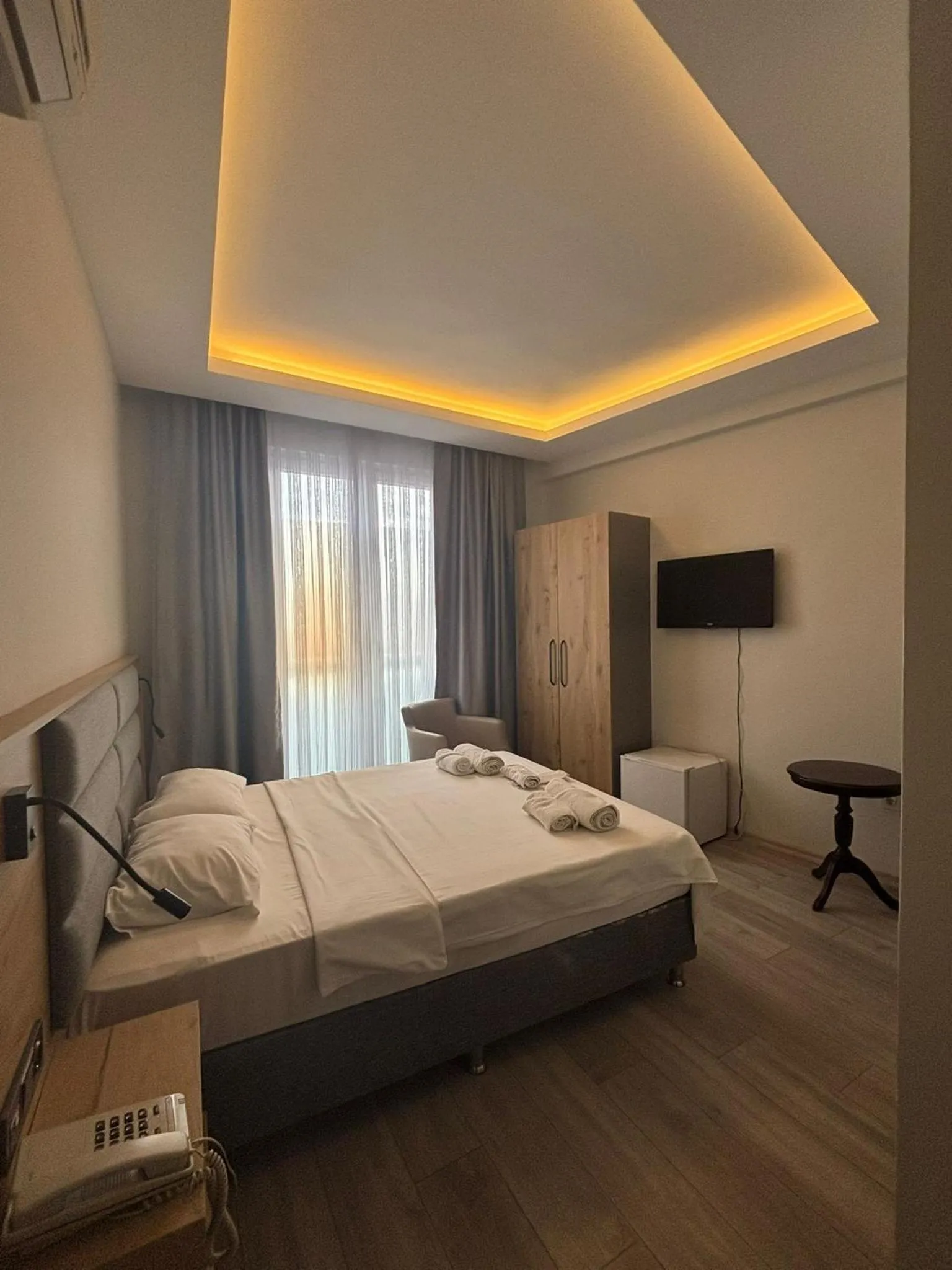 Bed in Büyükada Marine House Hotel