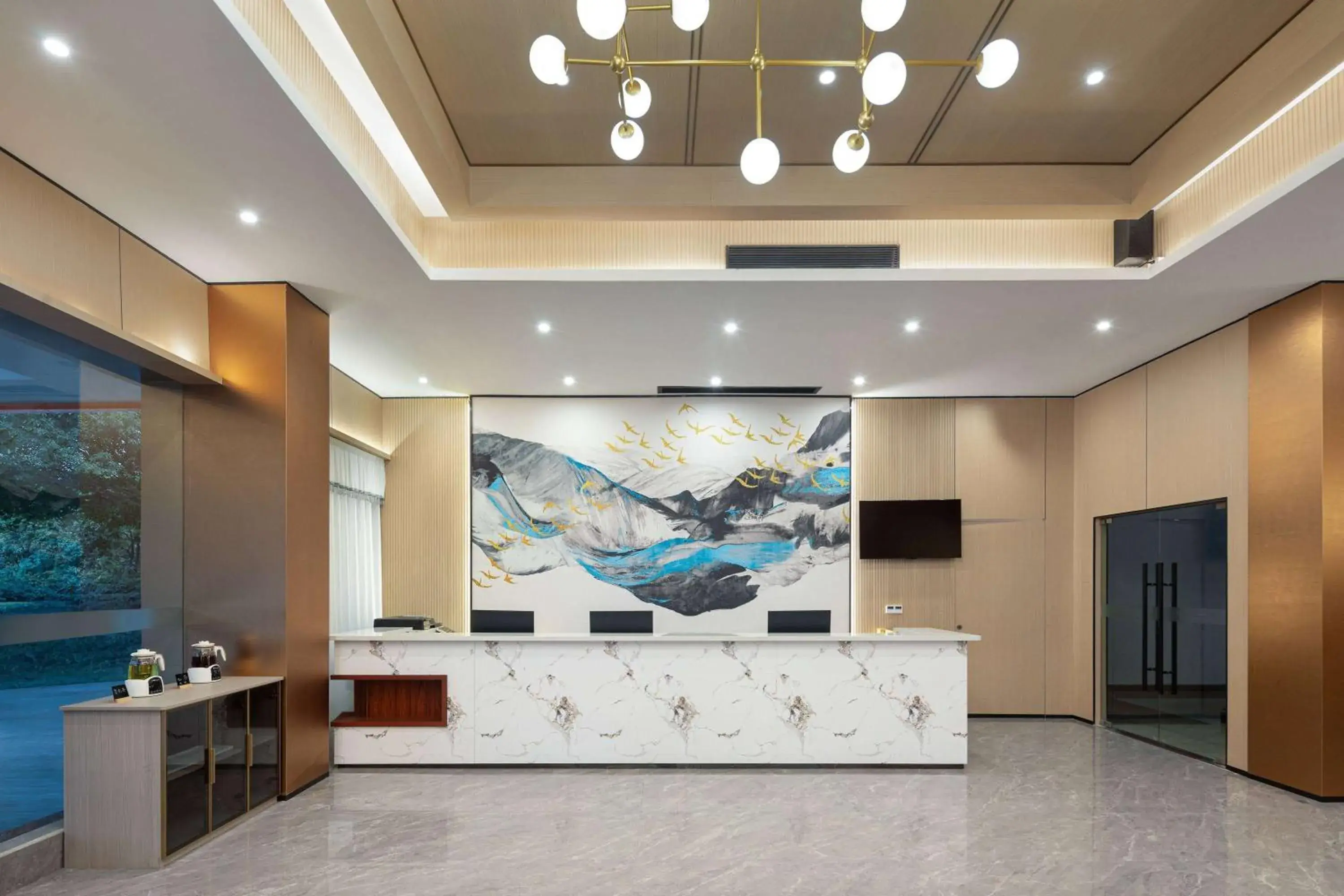 Lobby or reception in Hawthorn by Wyndham Guangzhou Baiyun Airport Lobby or reception in Hawthorn by Wyndham Guangzhou Baiyun Airport