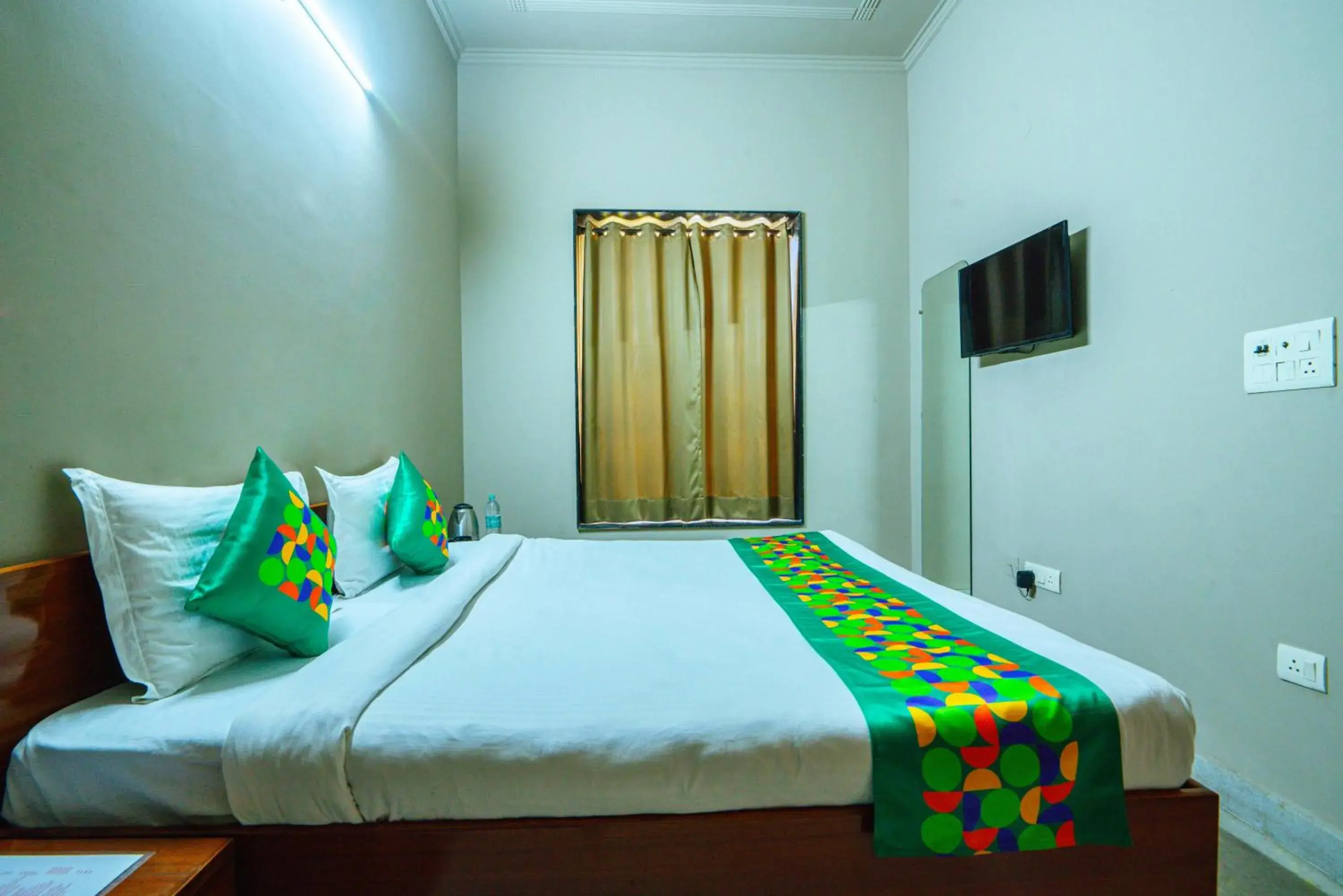 Bedroom, Bed in Treebo Royal City Bedroom, Bed in Treebo Royal City