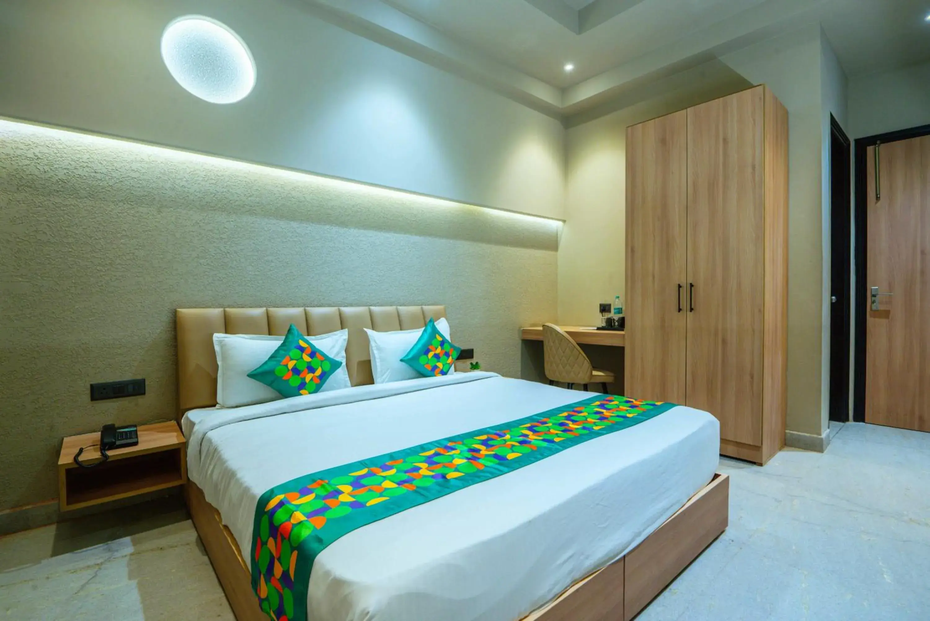 Bedroom, Bed in Treebo Royal City Bedroom, Bed in Treebo Royal City