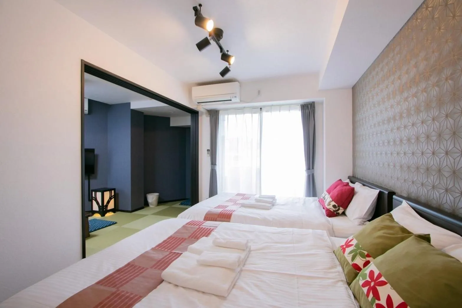 Bed in Randor Residence Tokyo Annex