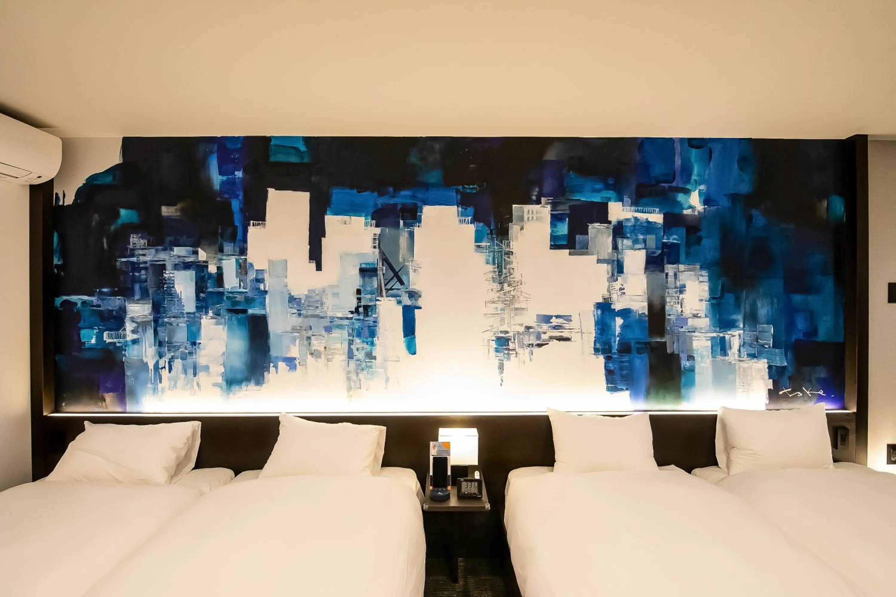 Bed in Randor Residence Kyoto Nijo Castle