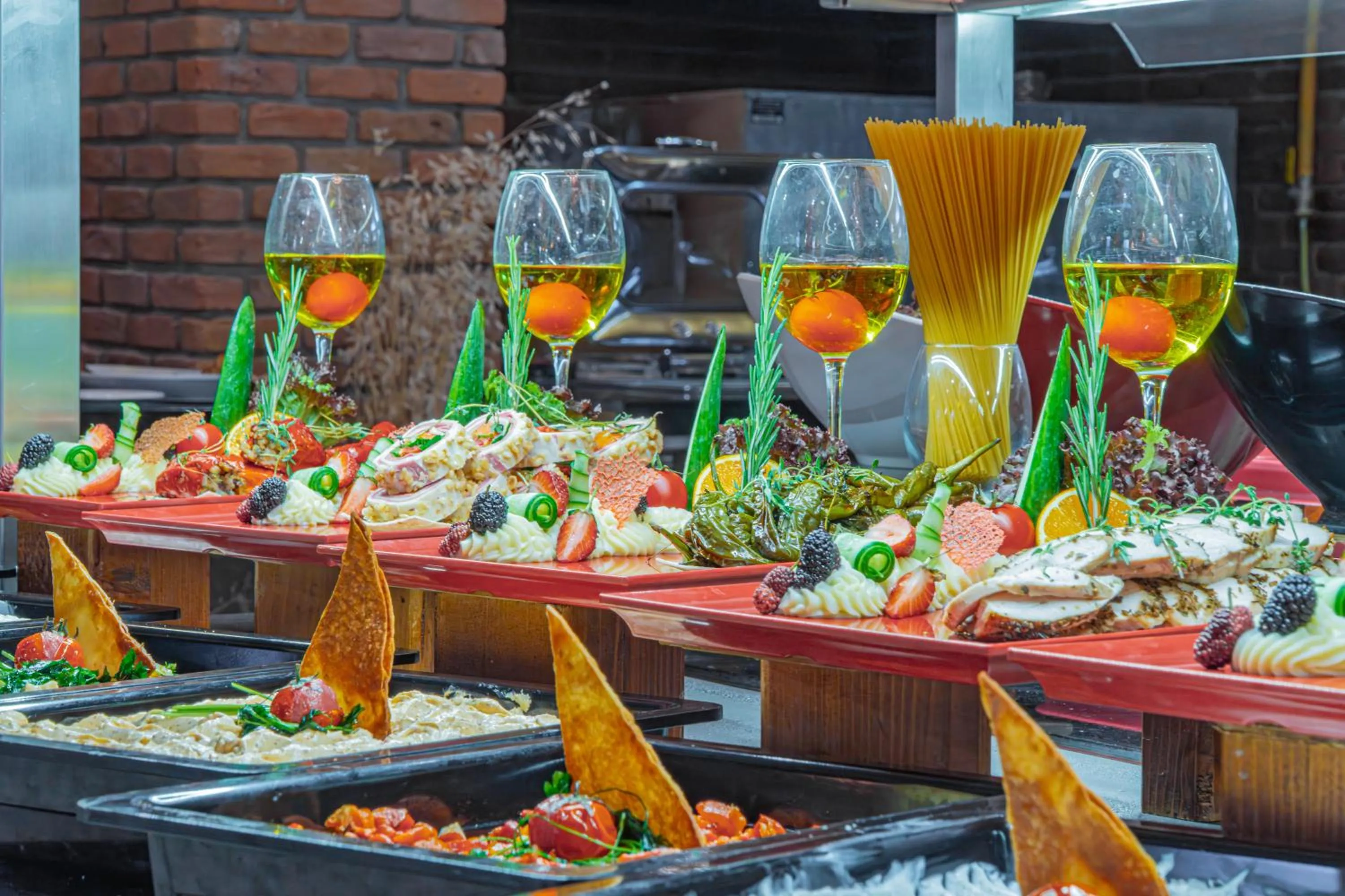 Restaurant/places to eat in Alexander The Great Resort & Spa