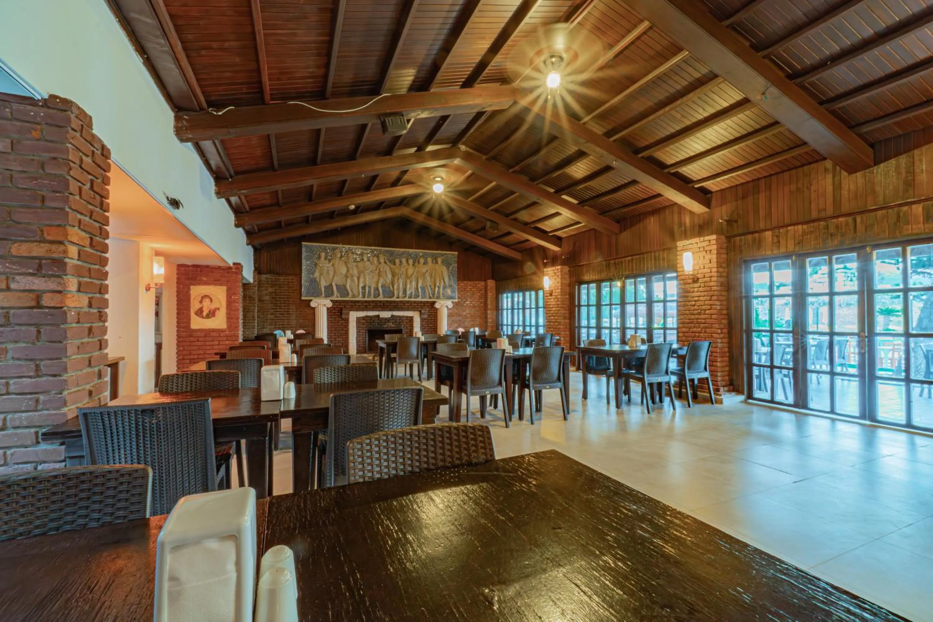 Restaurant/places to eat in Alexander The Great Resort & Spa