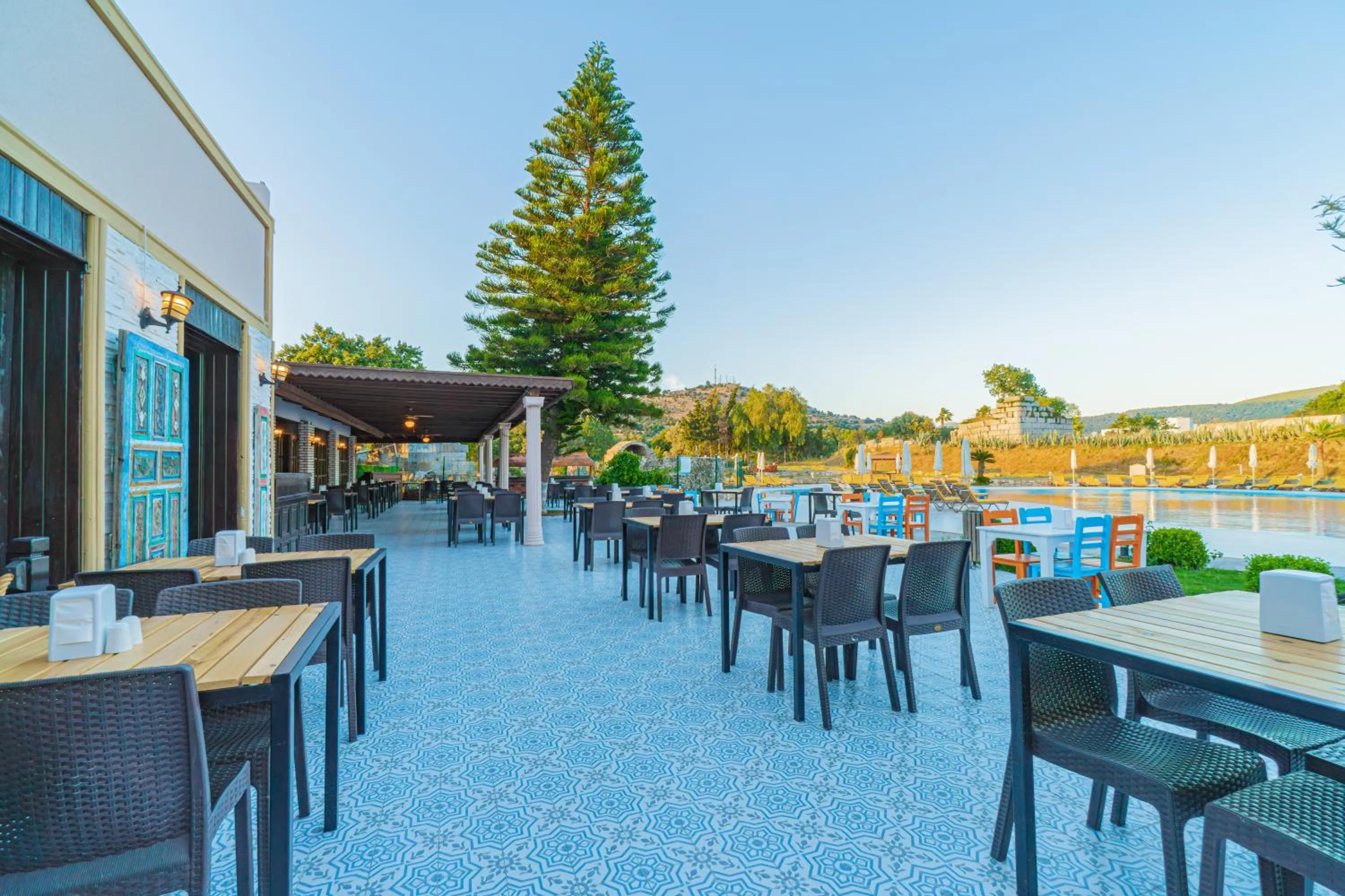 Restaurant/places to eat in Alexander The Great Resort & Spa