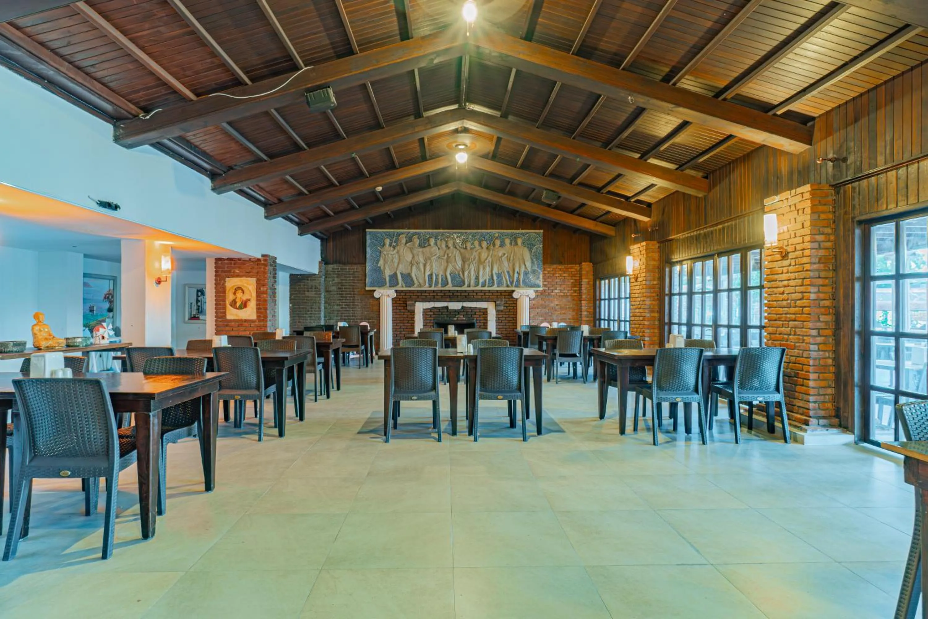 Restaurant/places to eat in Alexander The Great Resort & Spa