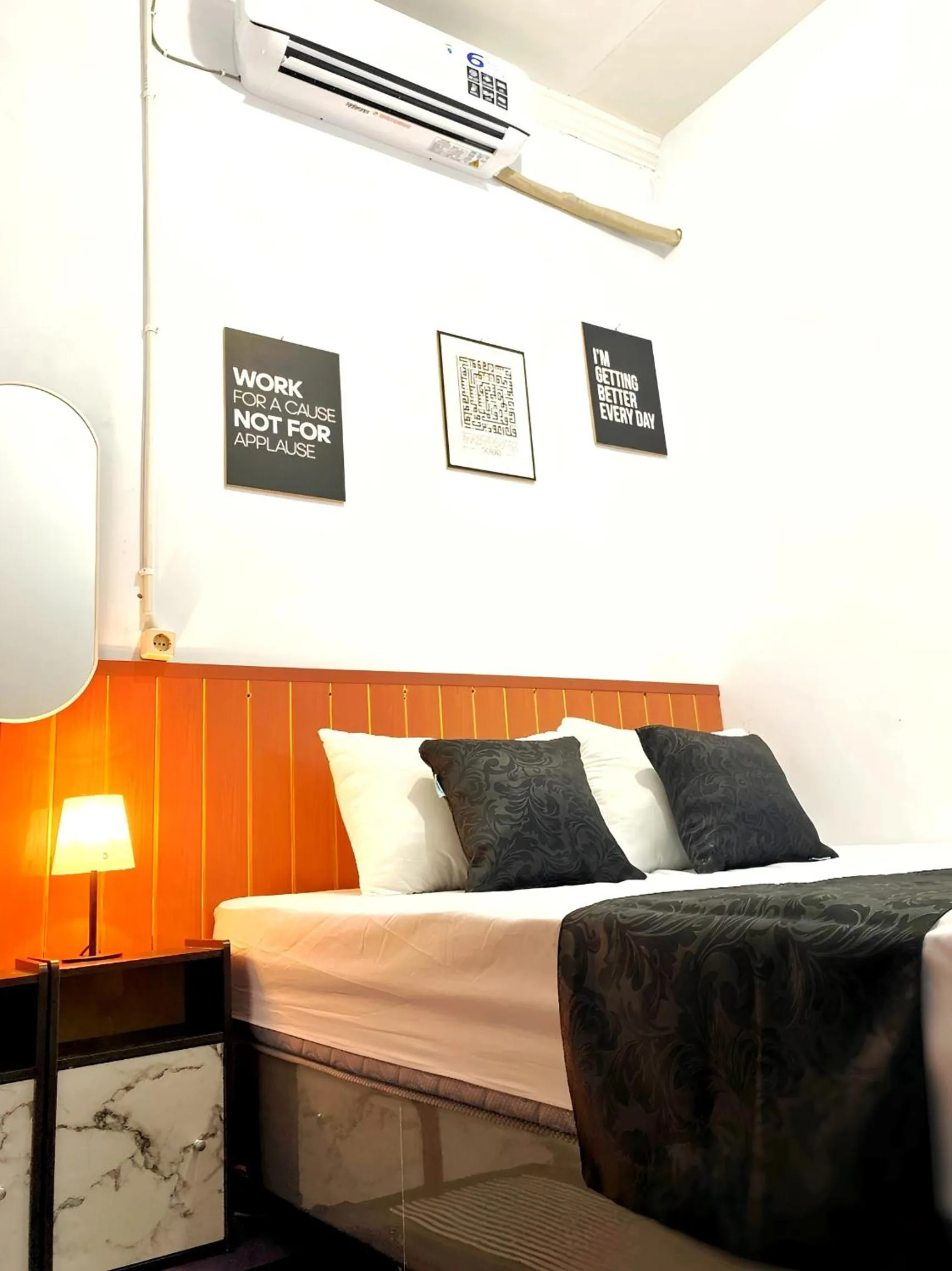 Bed in Jogja Day Inn