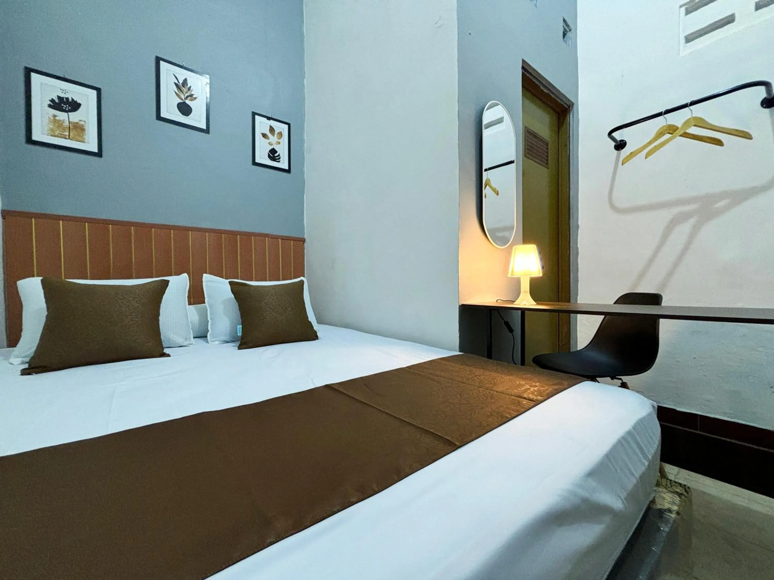 Bed in Jogja Day Inn