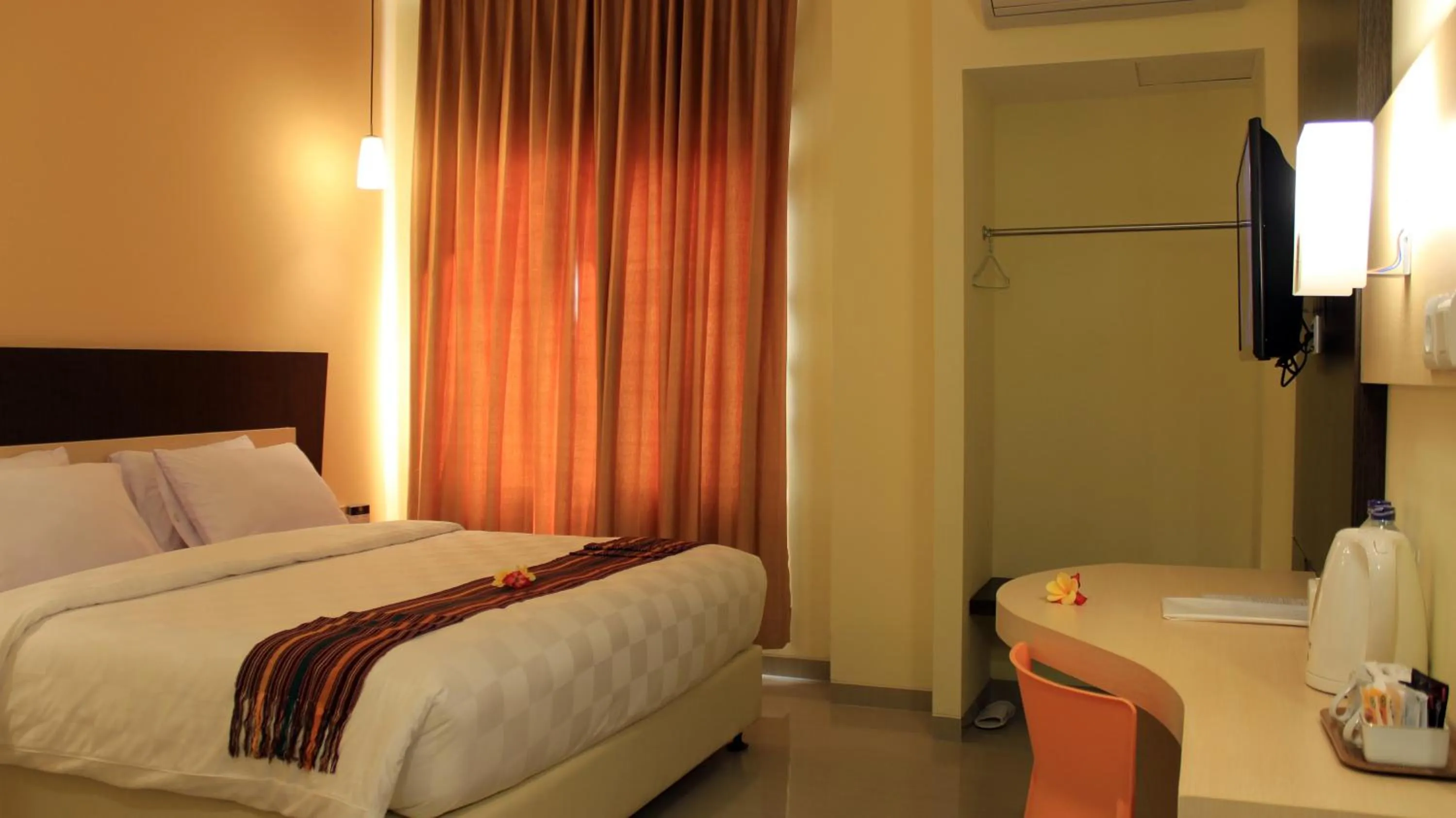 Photo of the whole room, Bed in M Hotel