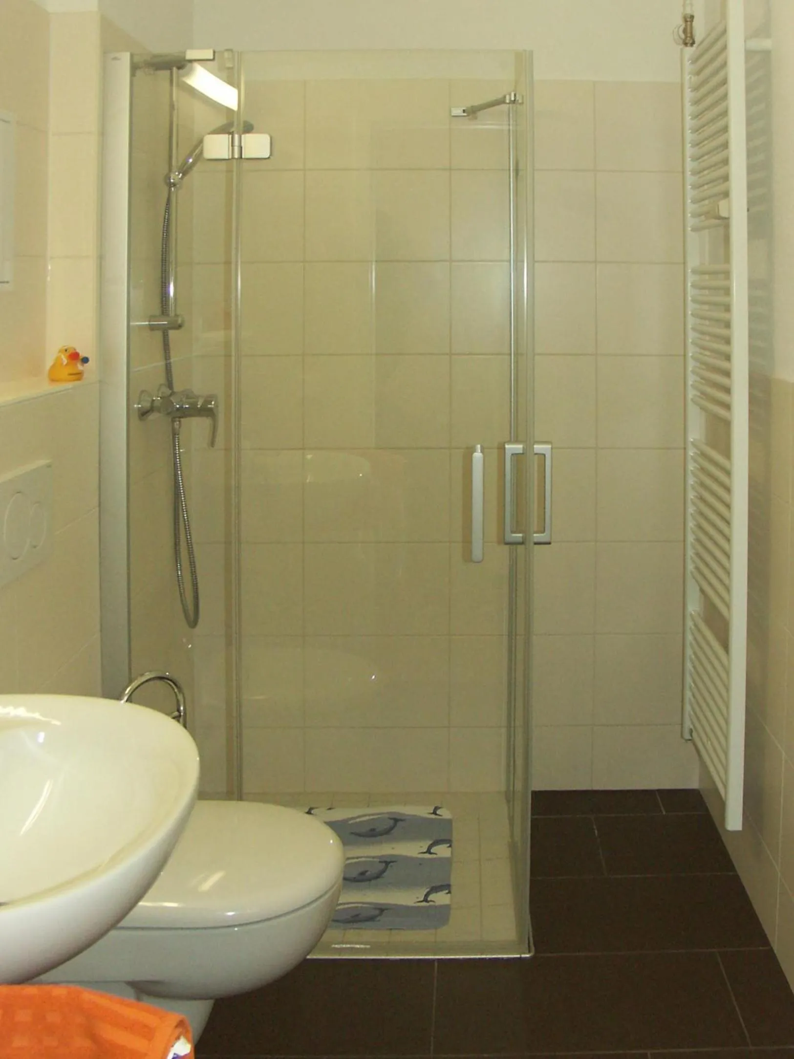 Bathroom in GWG City Apartments II