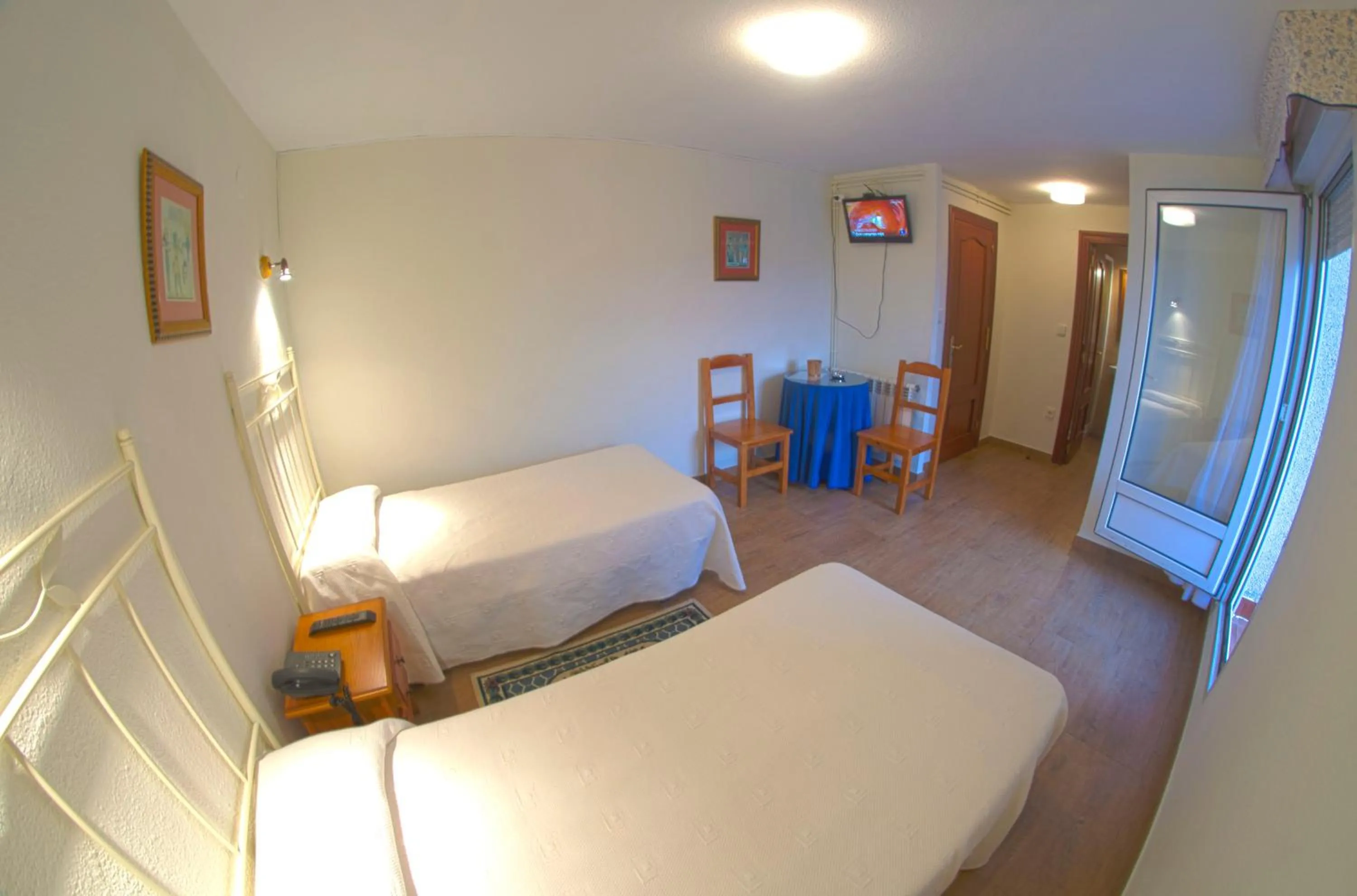 Photo of the whole room in Hotel Costa de Ajo