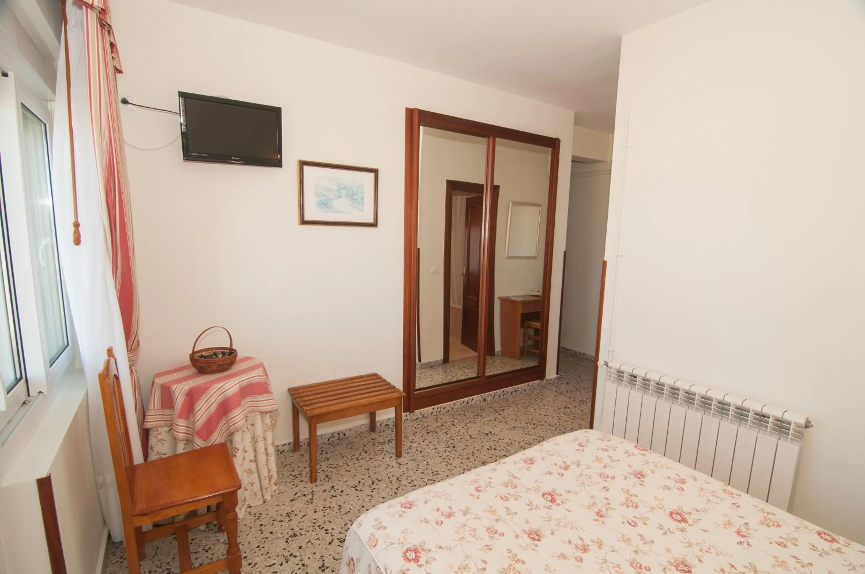 Bedroom in Hotel Costa de Ajo