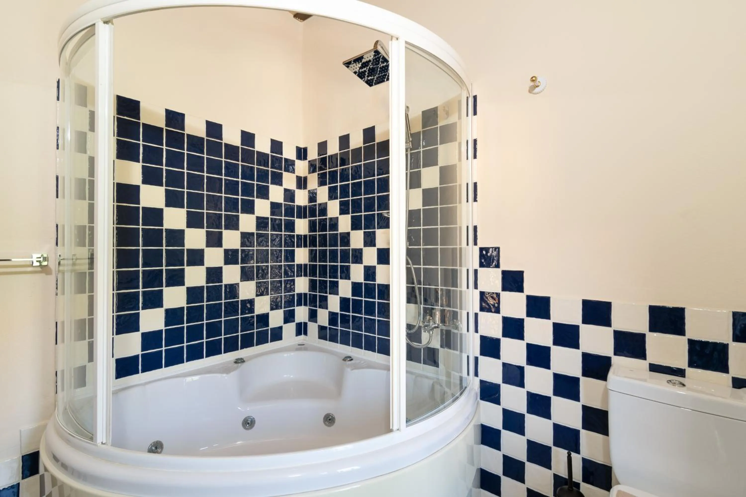 Shower in April Medieval Hotel