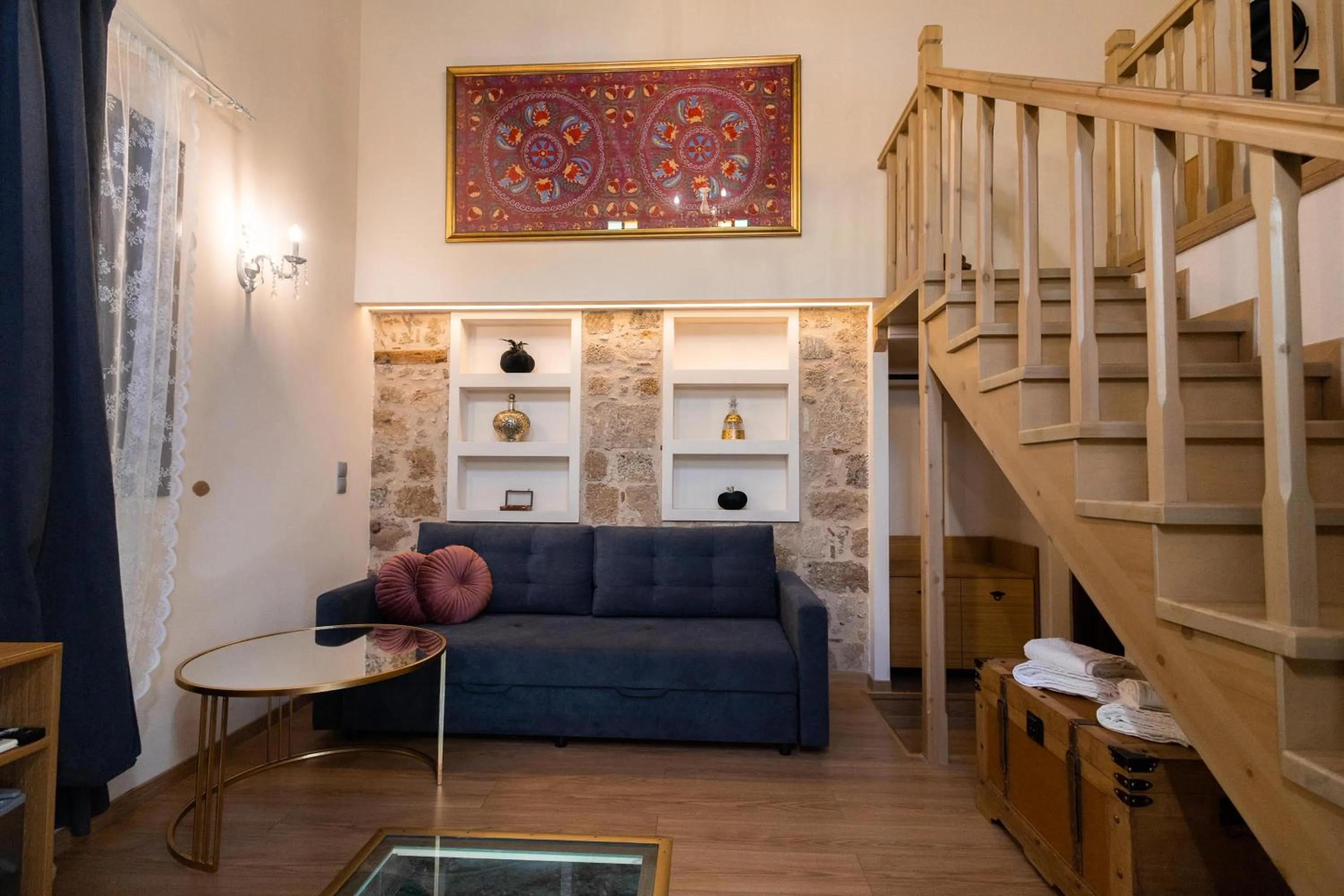 Living room in April Medieval Hotel