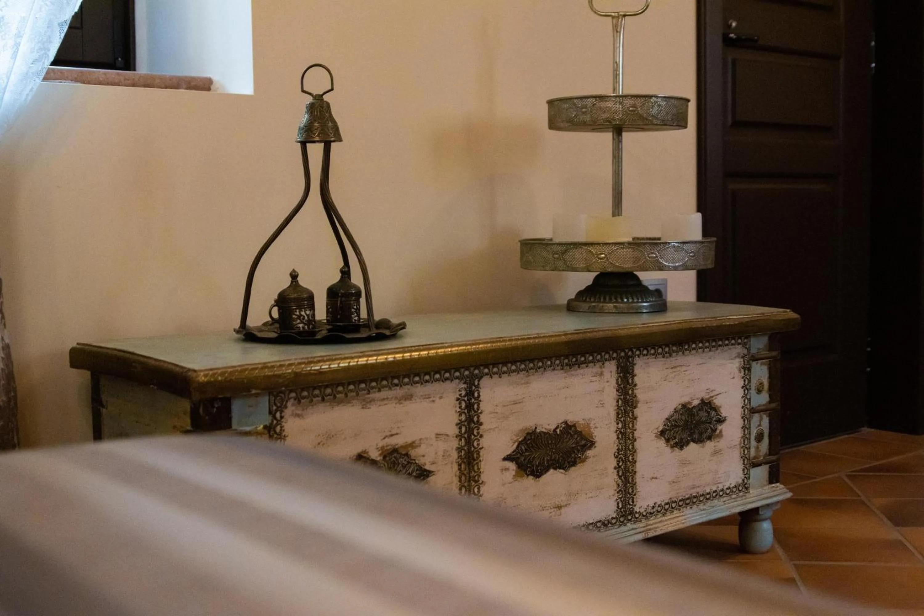 Bedroom, Bed in April Medieval Hotel