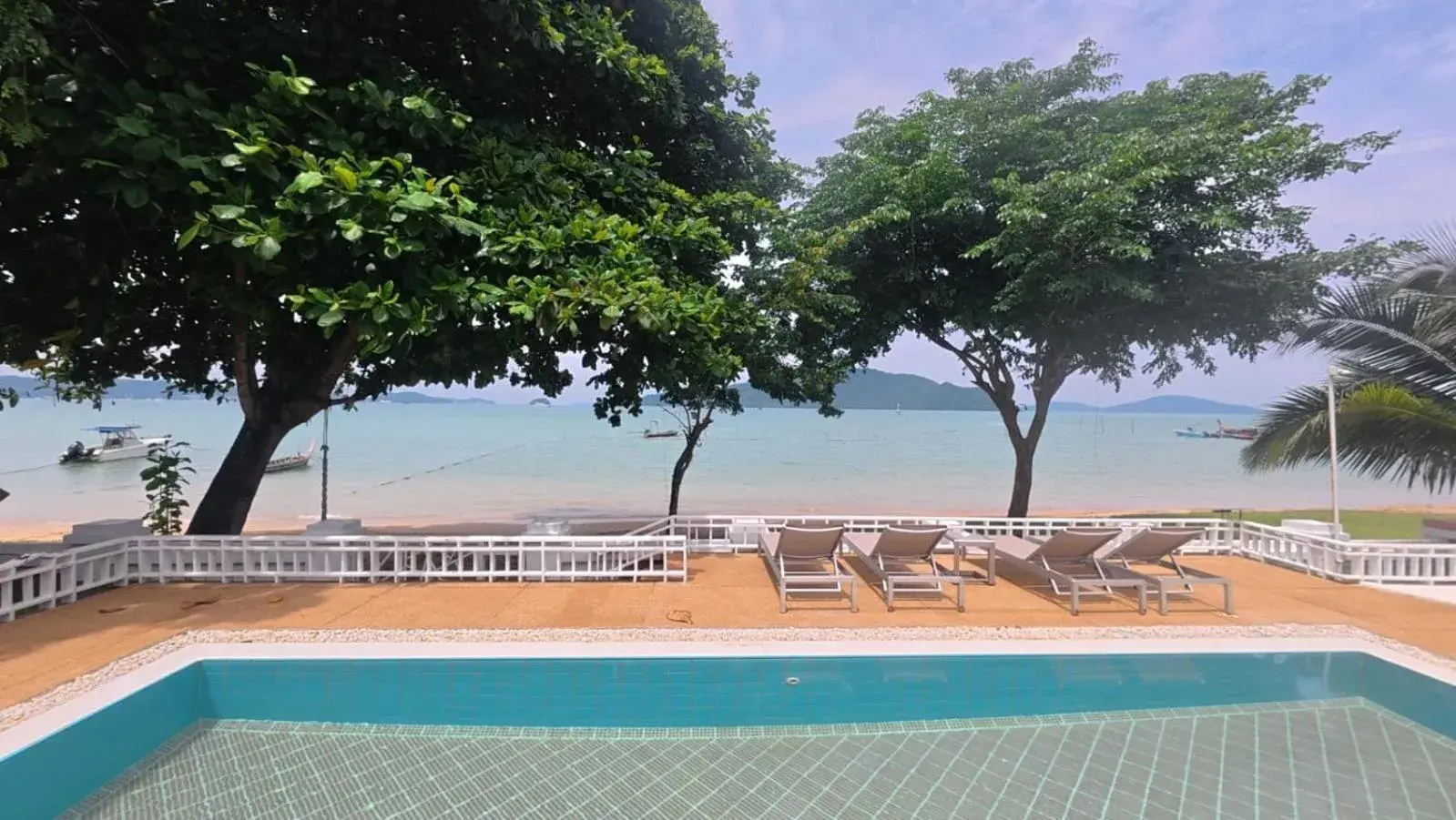 Seaside Bliss Beach Villa Rawai Seaside Bliss Beach Villa Rawai