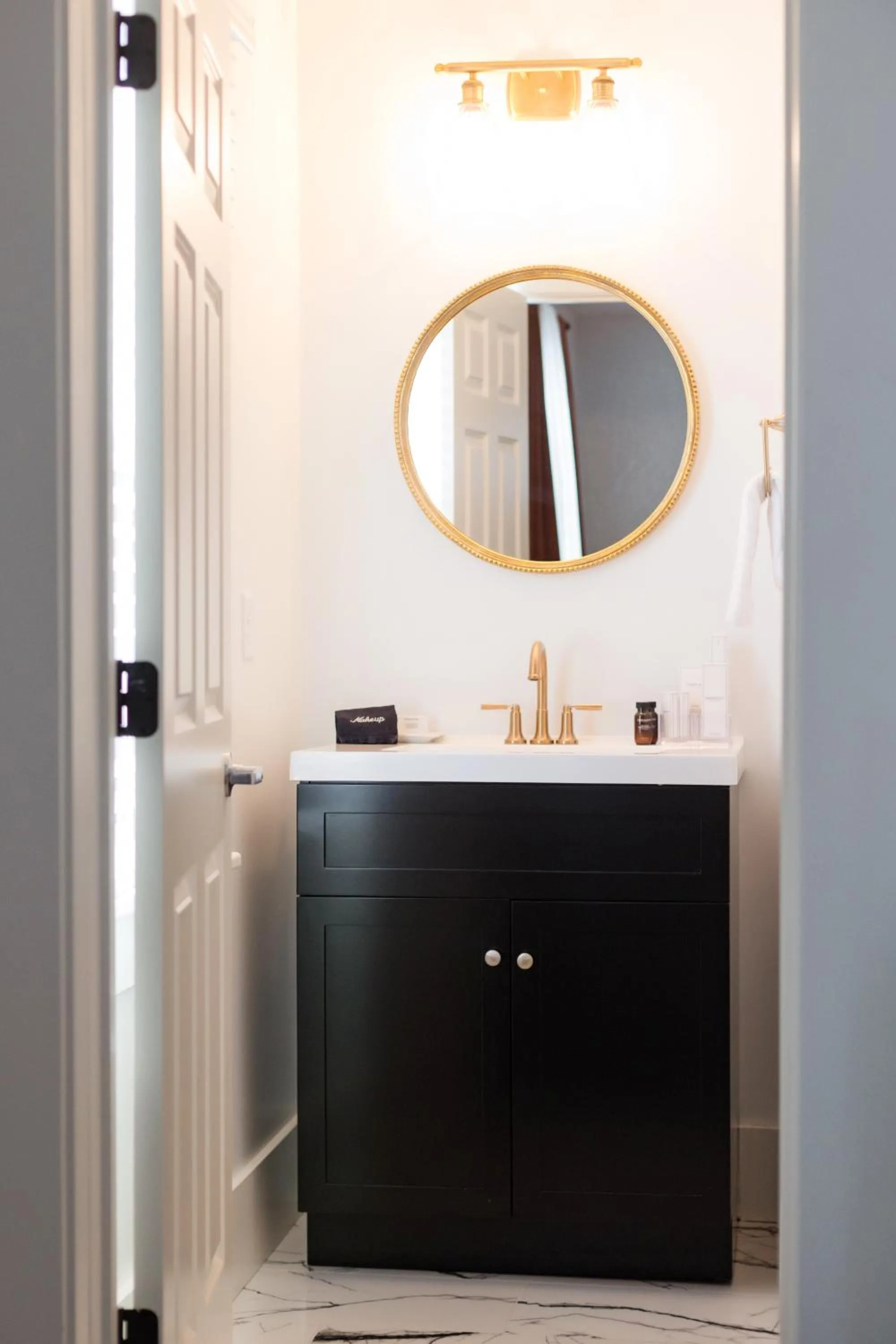 Bathroom in Doctor Sax House