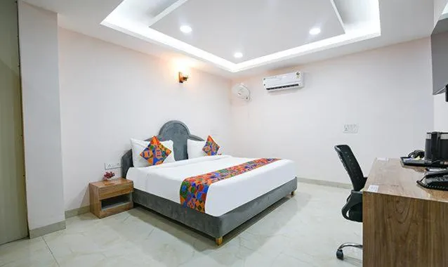 Bed in Immense Residency