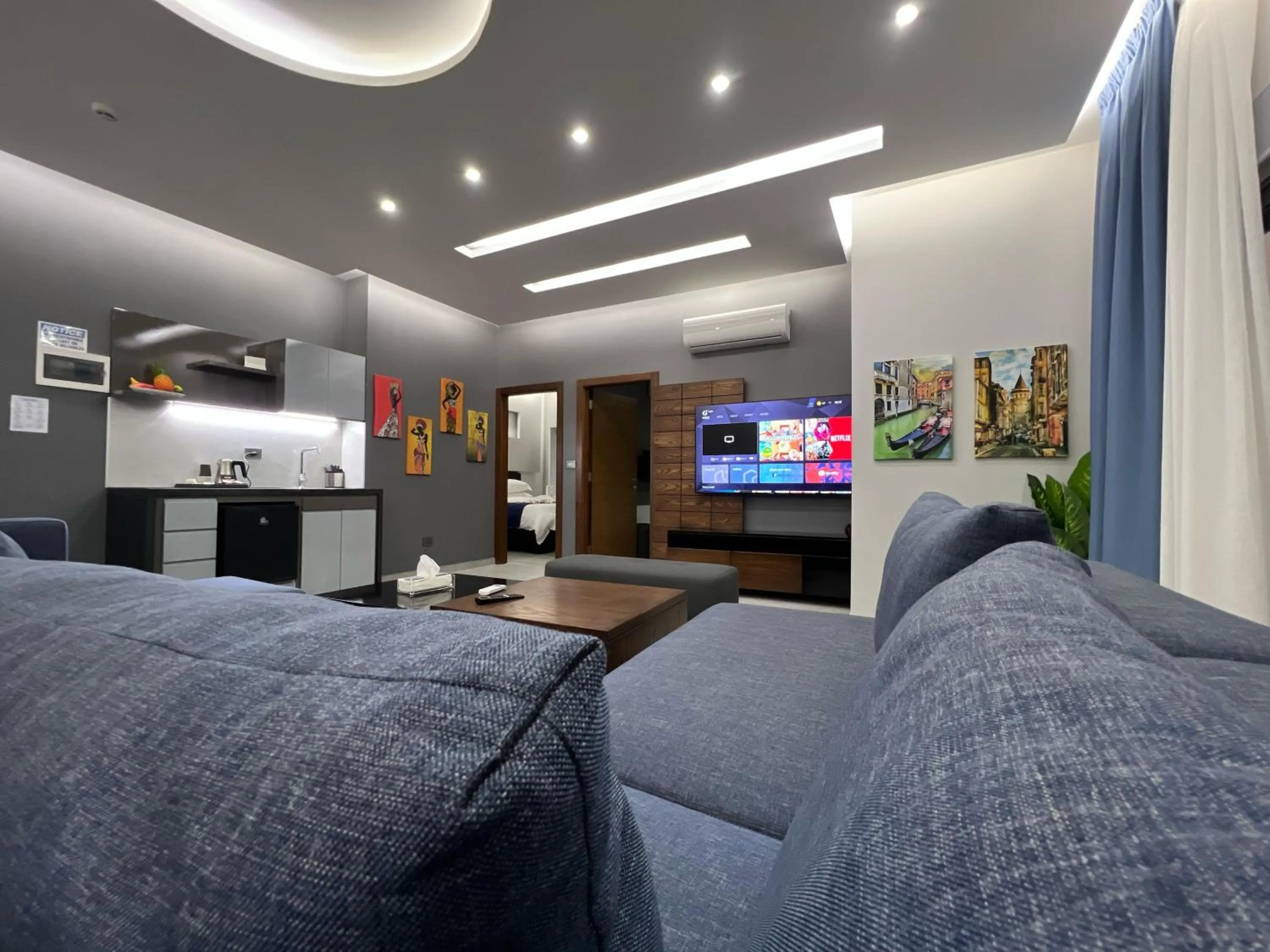 Living room in Matar Residence - Spacious Hotel Suites in Beirut