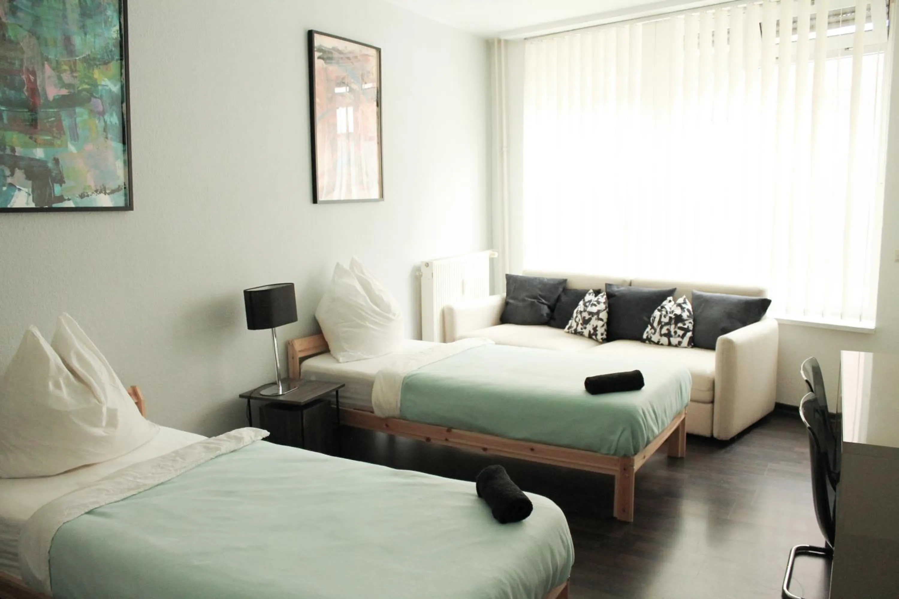 Bedroom, Bed in Krummestraße Berlin - Top Unterkunft in Charlottenburg !