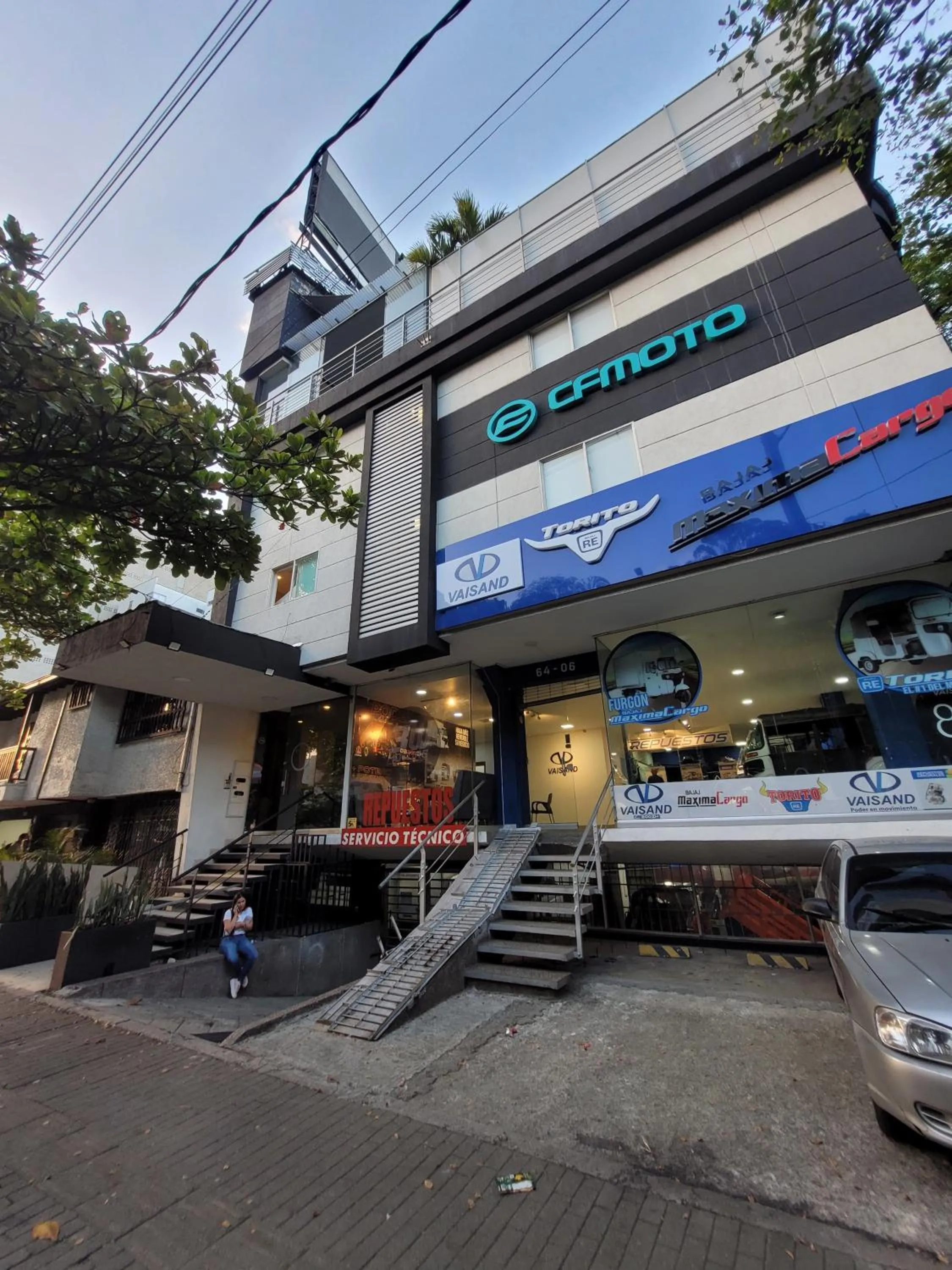 Property building in Hotel Med 33