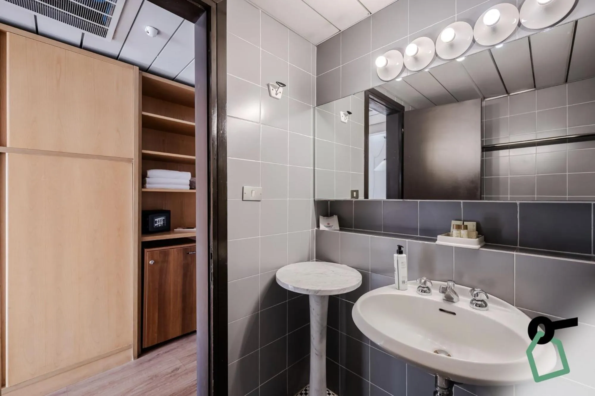 Bathroom in HOTIDAY Room Collection - Sarzana