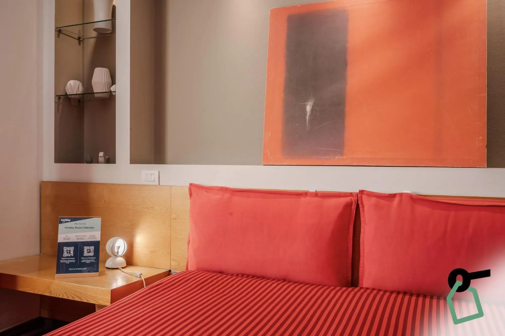 Bed in HOTIDAY Room Collection - Sarzana