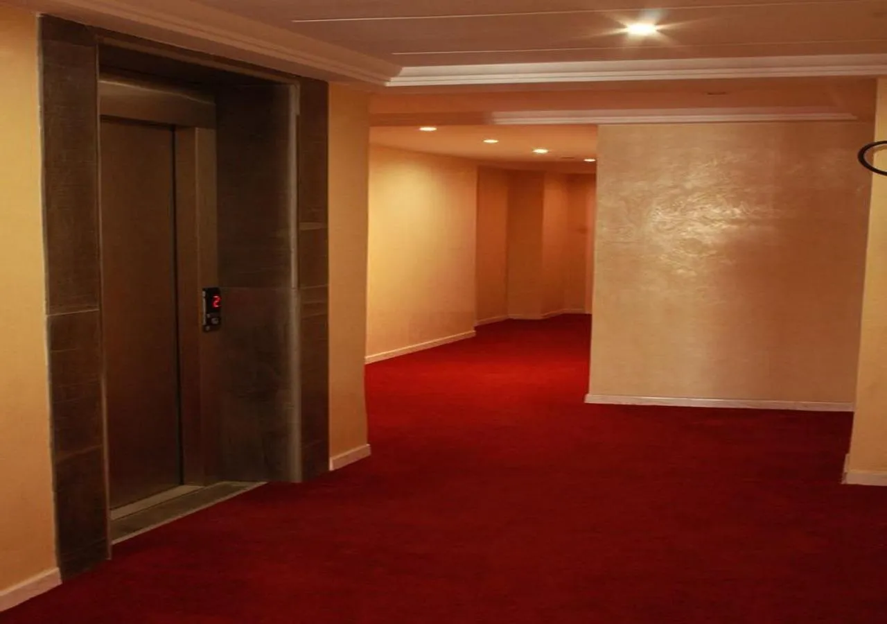 Property building in Le Parisien Tunis