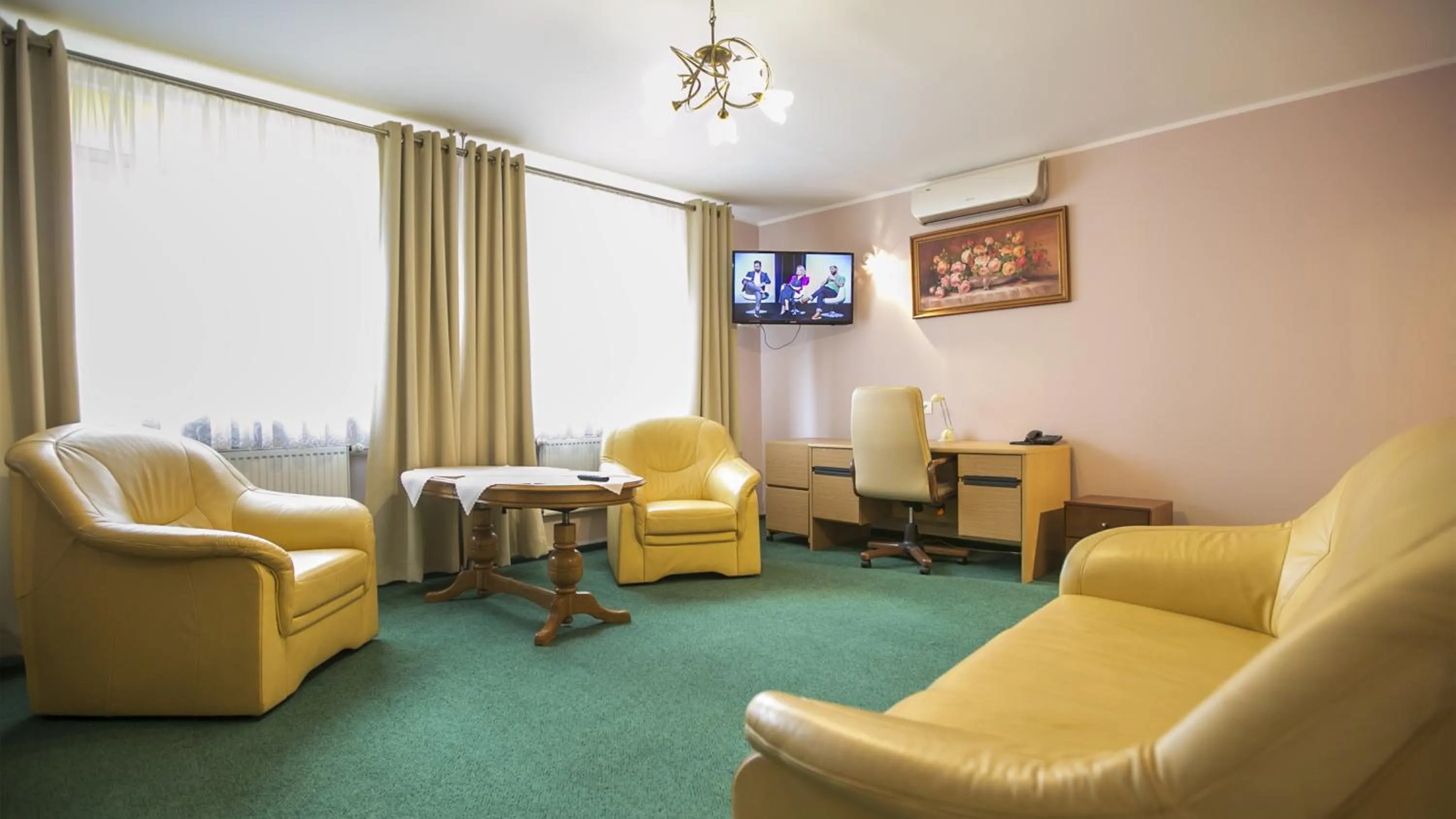 Photo of the whole room in Hotel Unibus