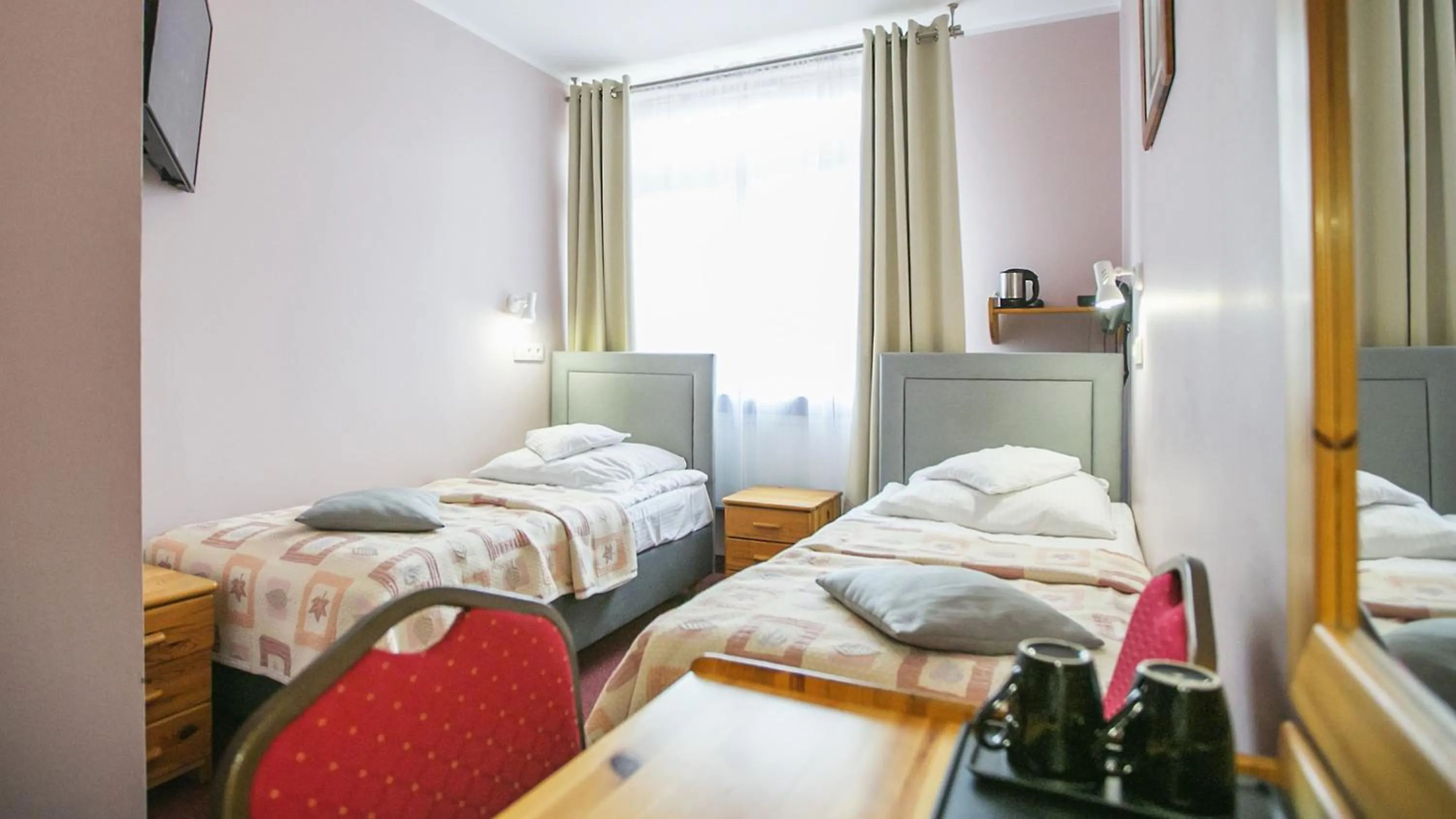 Photo of the whole room, Bed in Hotel Unibus