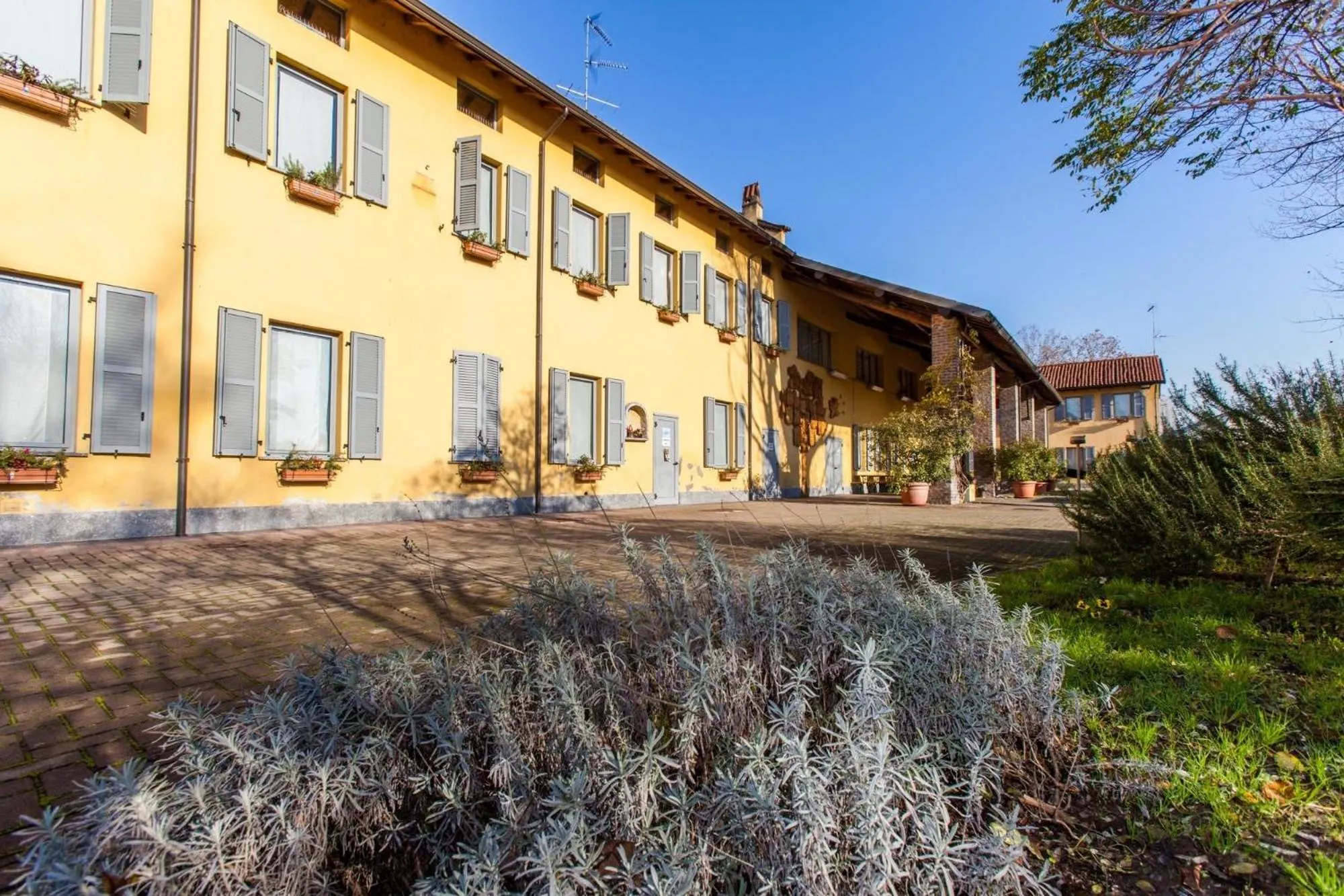 Property building in Cascina Bellaria