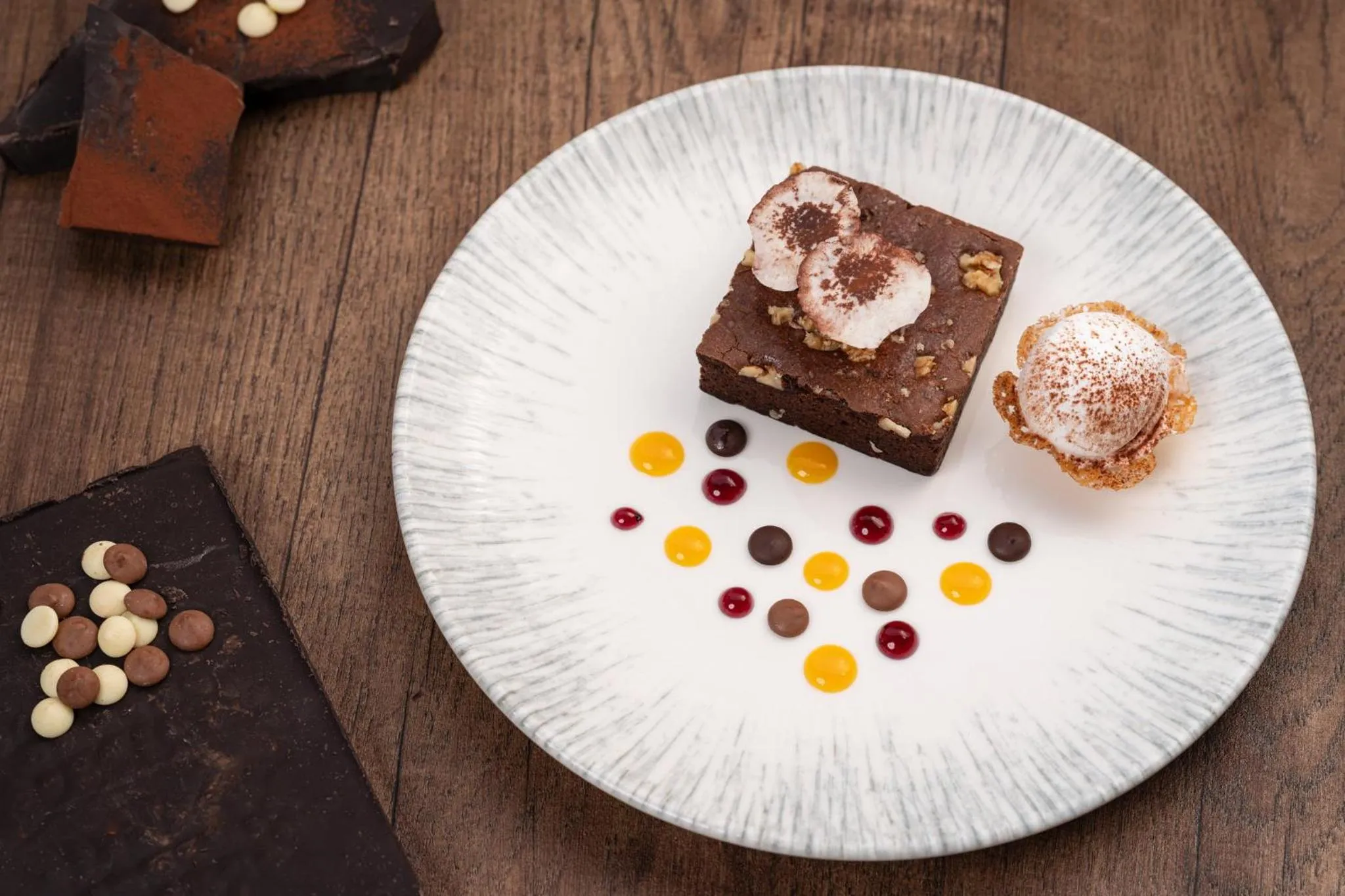 Restaurant/places to eat in Holiday Inn Gurgaon NH8 by IHG