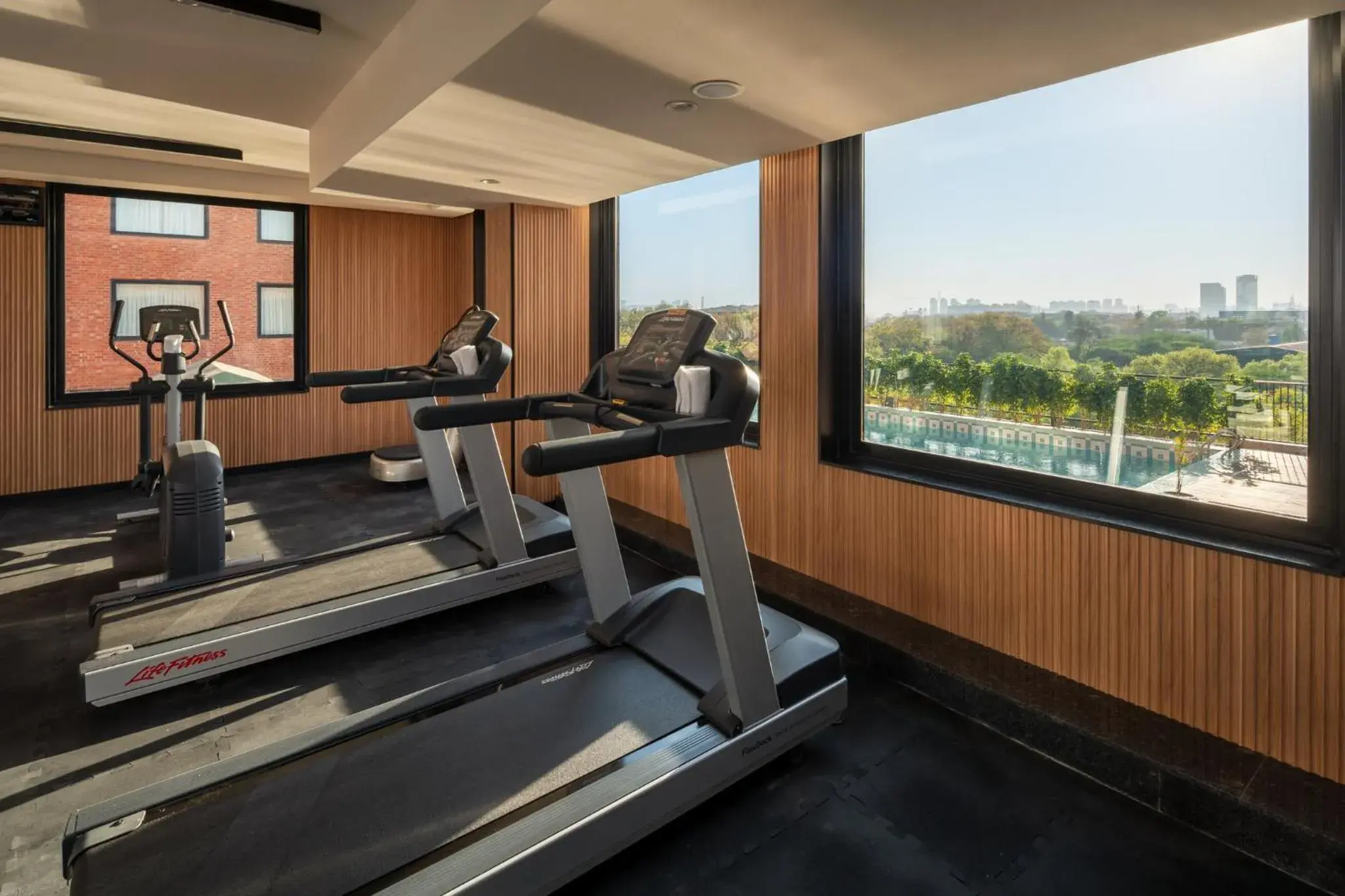 Fitness centre/facilities in Holiday Inn Gurgaon NH8 by IHG Fitness centre/facilities in Holiday Inn Gurgaon NH8 by IHG