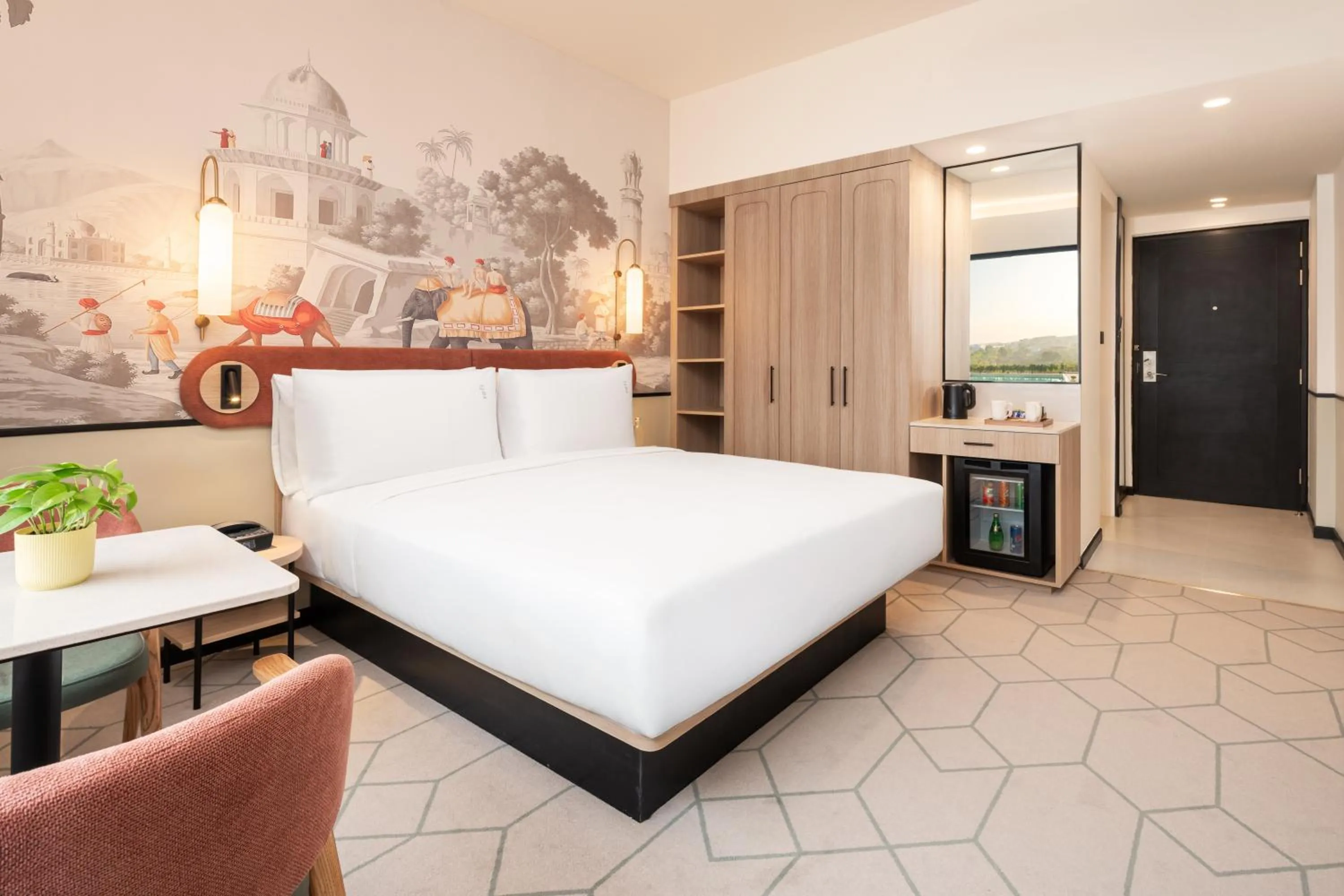 Bedroom, Bed in Holiday Inn Gurgaon NH8 by IHG